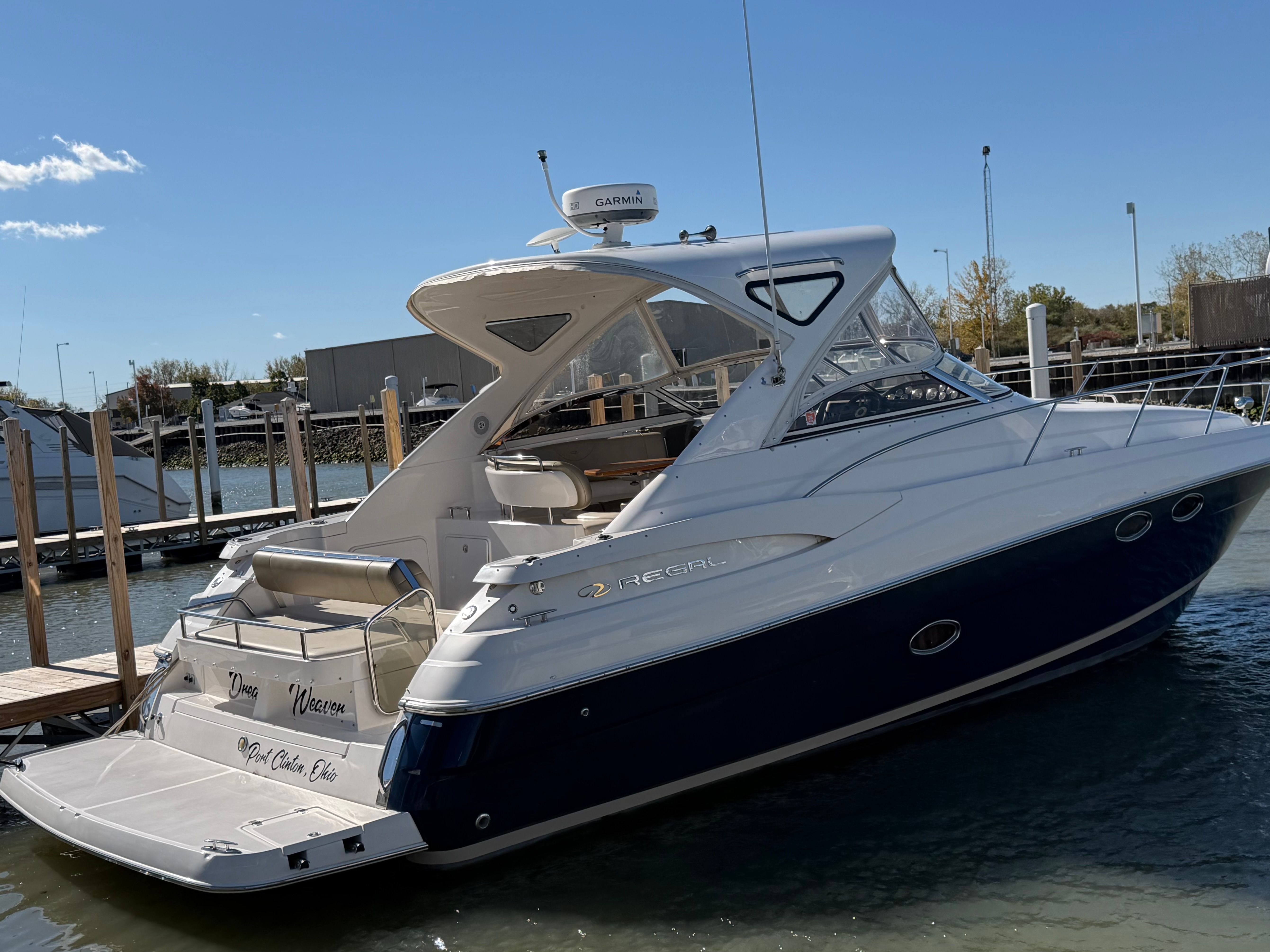 2010 Regal 3760 COMMODORE Image Thumbnail #2