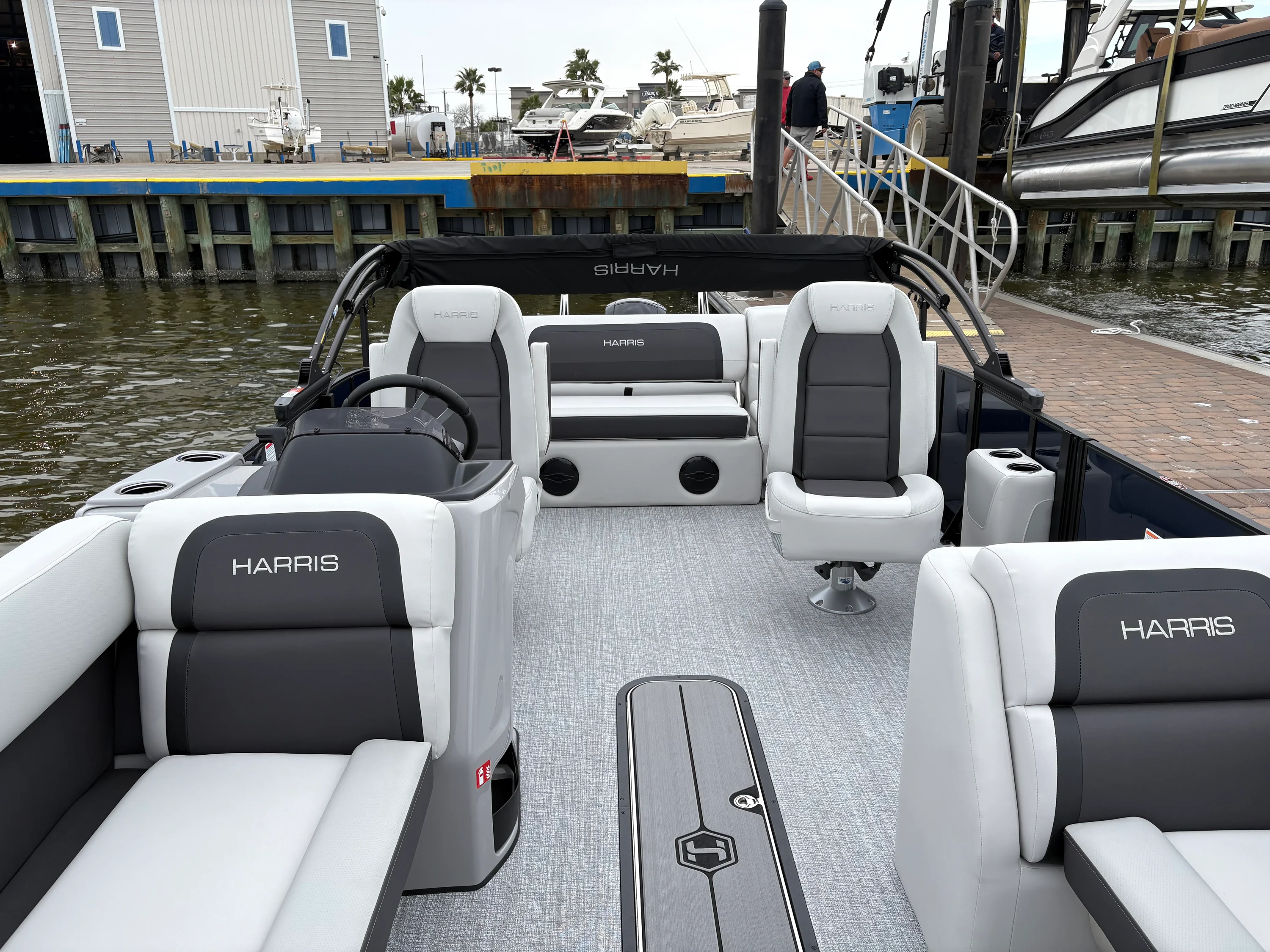 2026 Harris Cruiser 230 Image Thumbnail #11