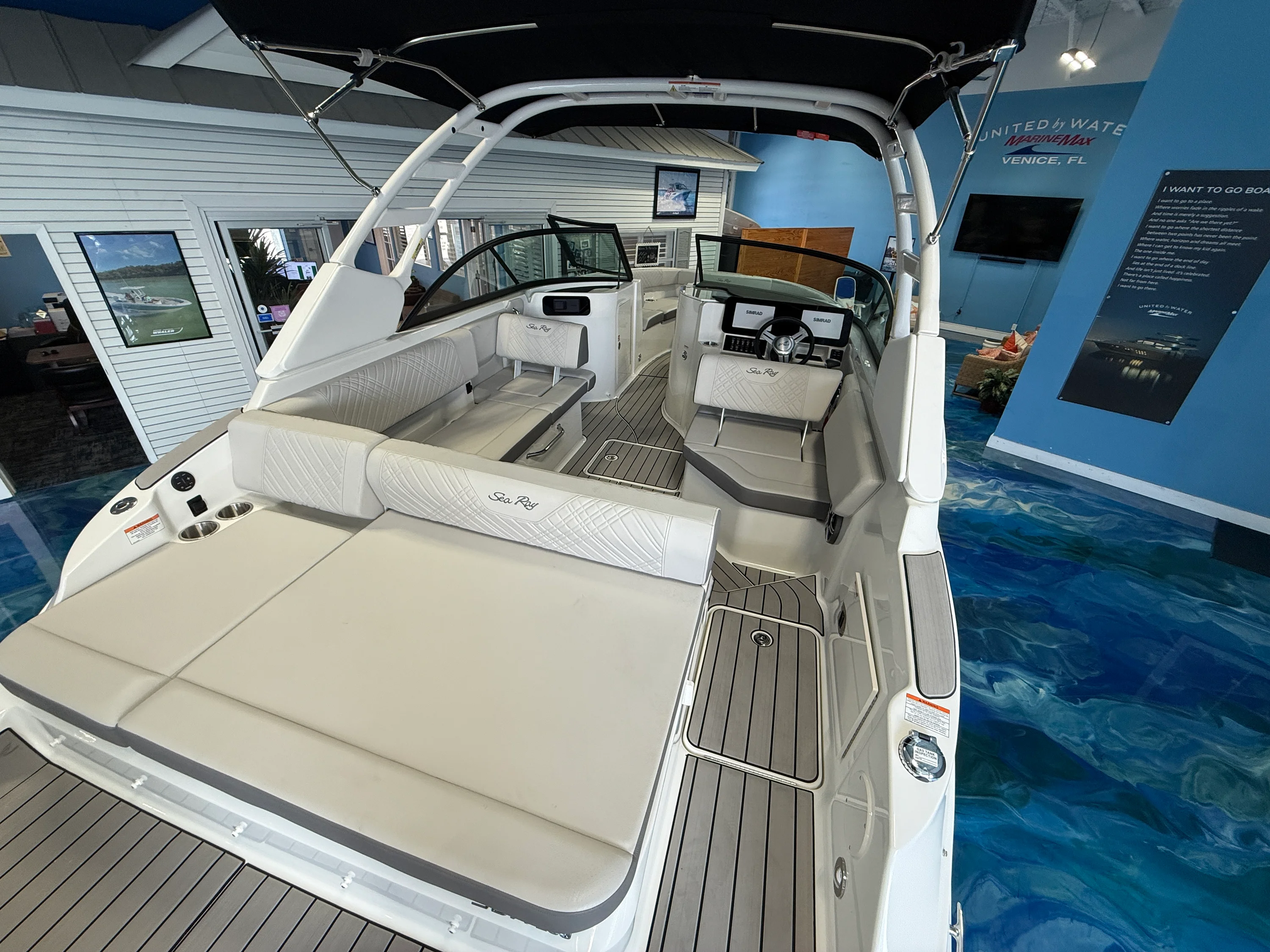 2026 Sea Ray SDX 230 Outboard Image Thumbnail #19