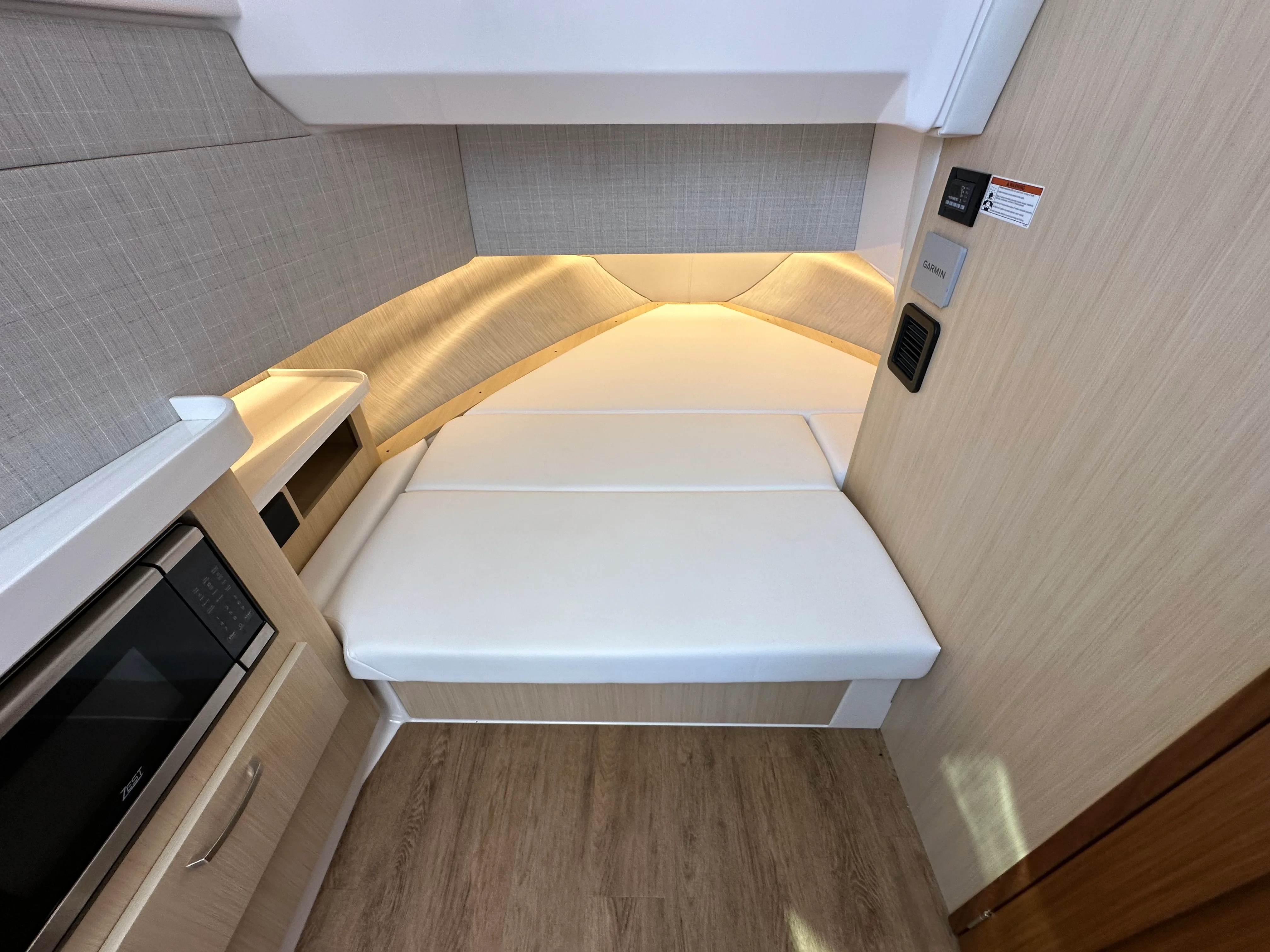 2026 Regal 38 SAV Image Thumbnail #31