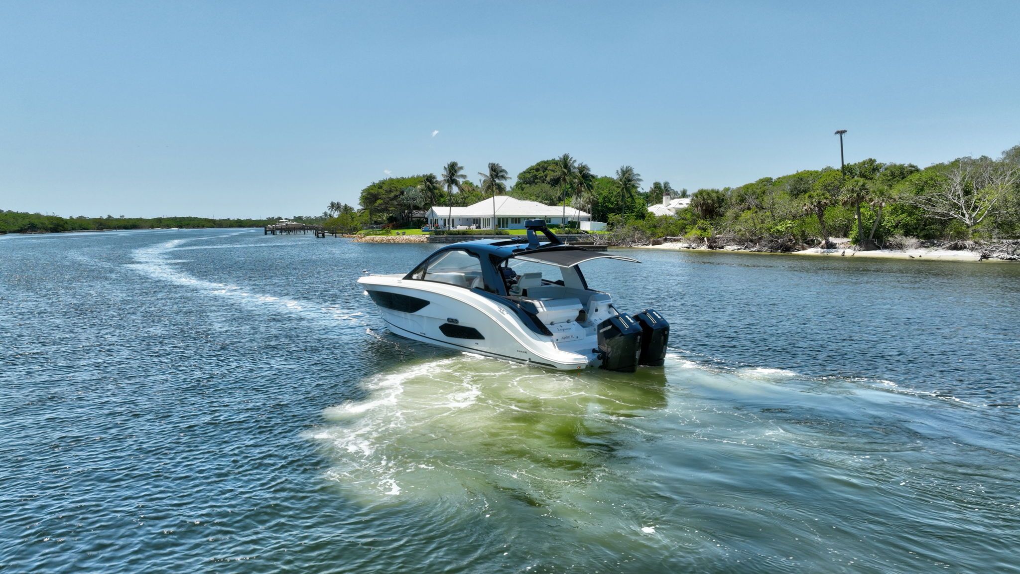 2024 Sea Ray 370 SUNDANCER OUTBOARD Image Thumbnail #0