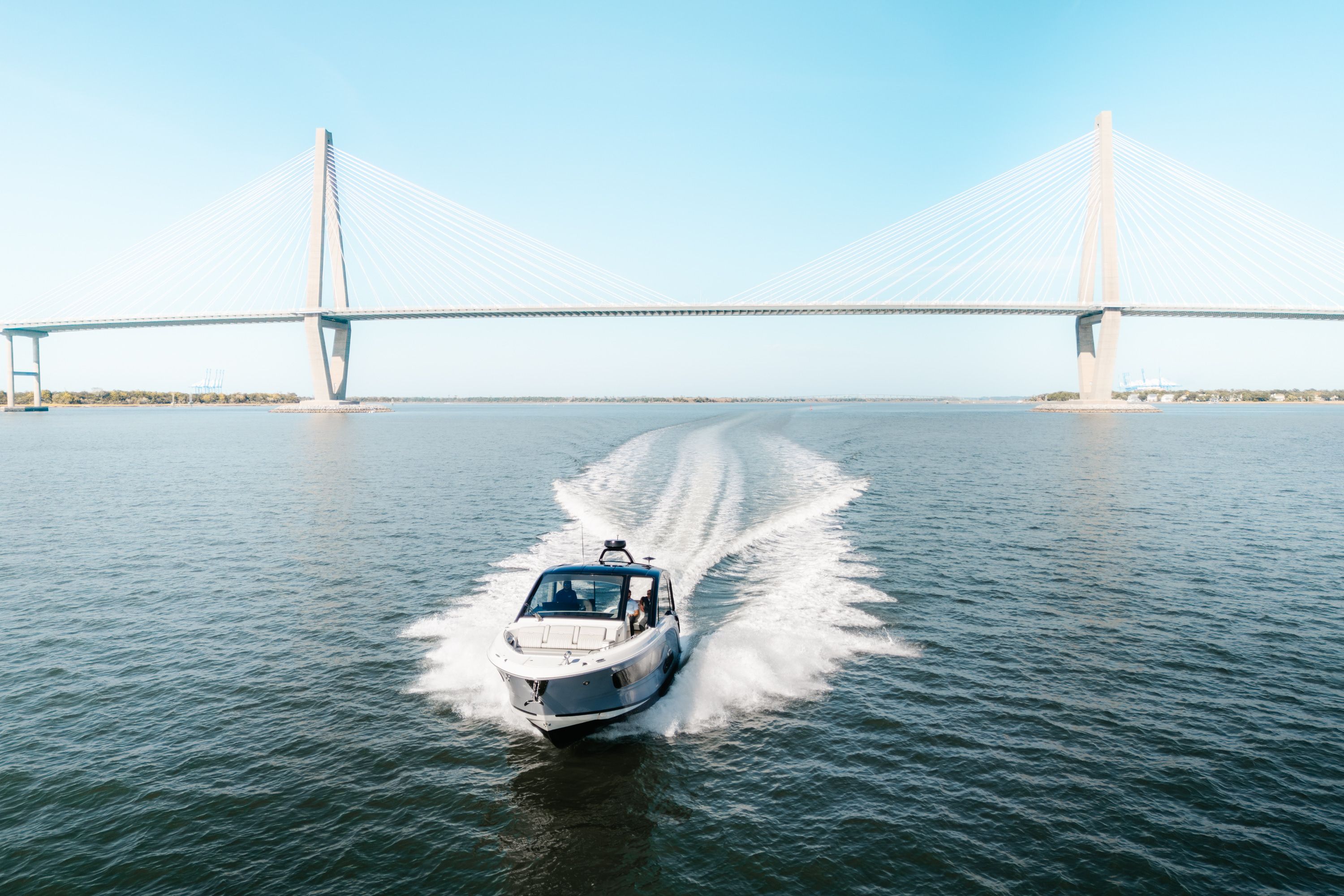 2023 Sea Ray 370 SUNDANCER Image Thumbnail #8