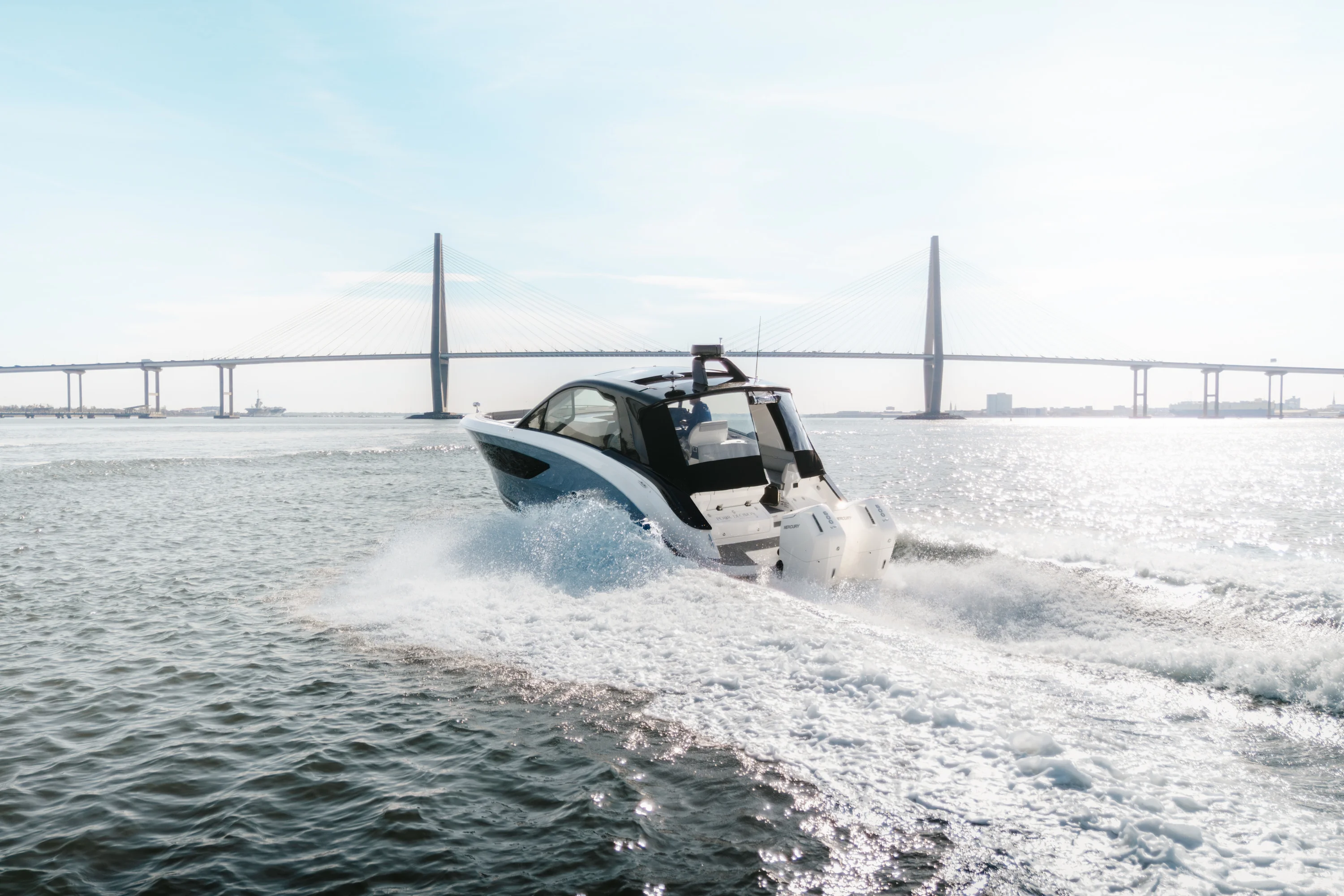 2023 Sea Ray SUNDANCER 370 OUTBOARD Image Thumbnail #6