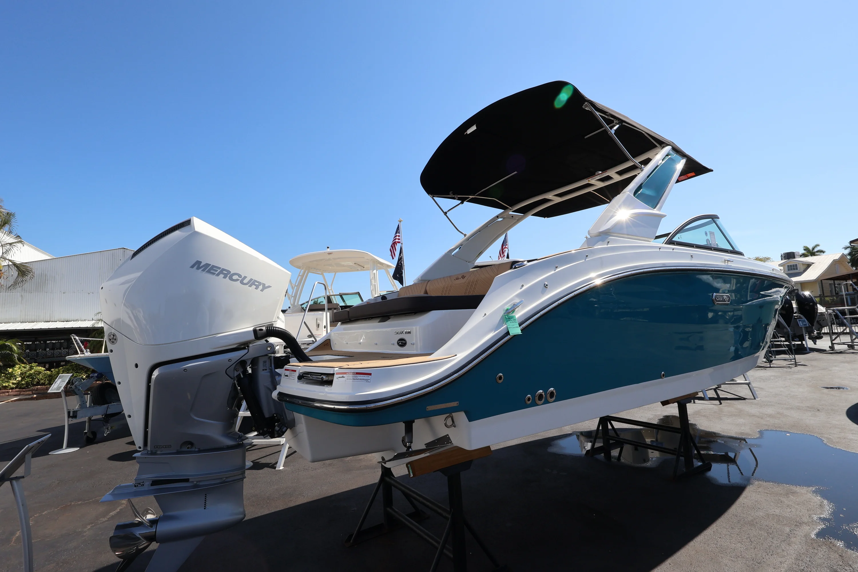 2026 Sea Ray SDX 230 Outboard Image Thumbnail #1