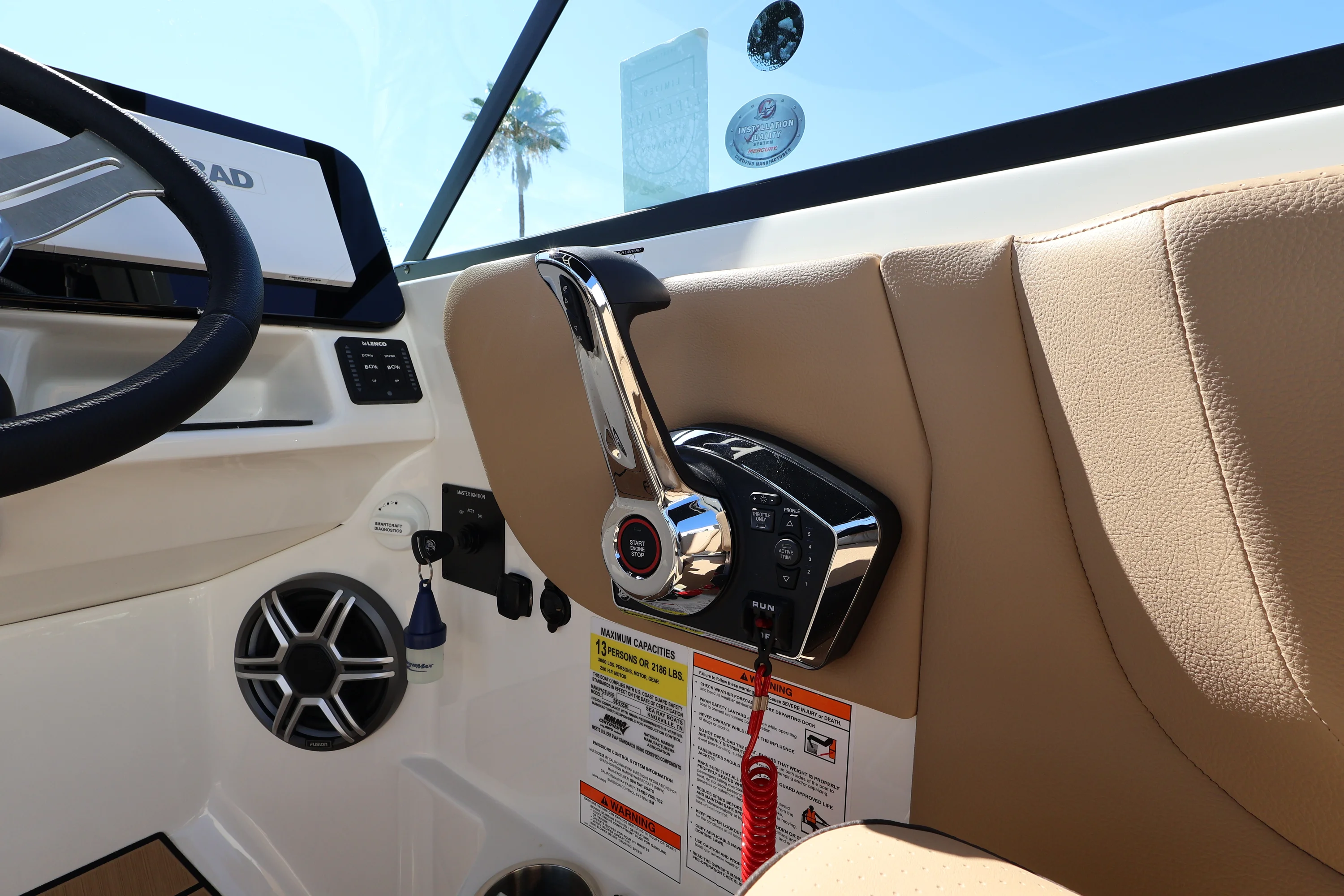 2026 Sea Ray SDX 230 Outboard Image Thumbnail #15