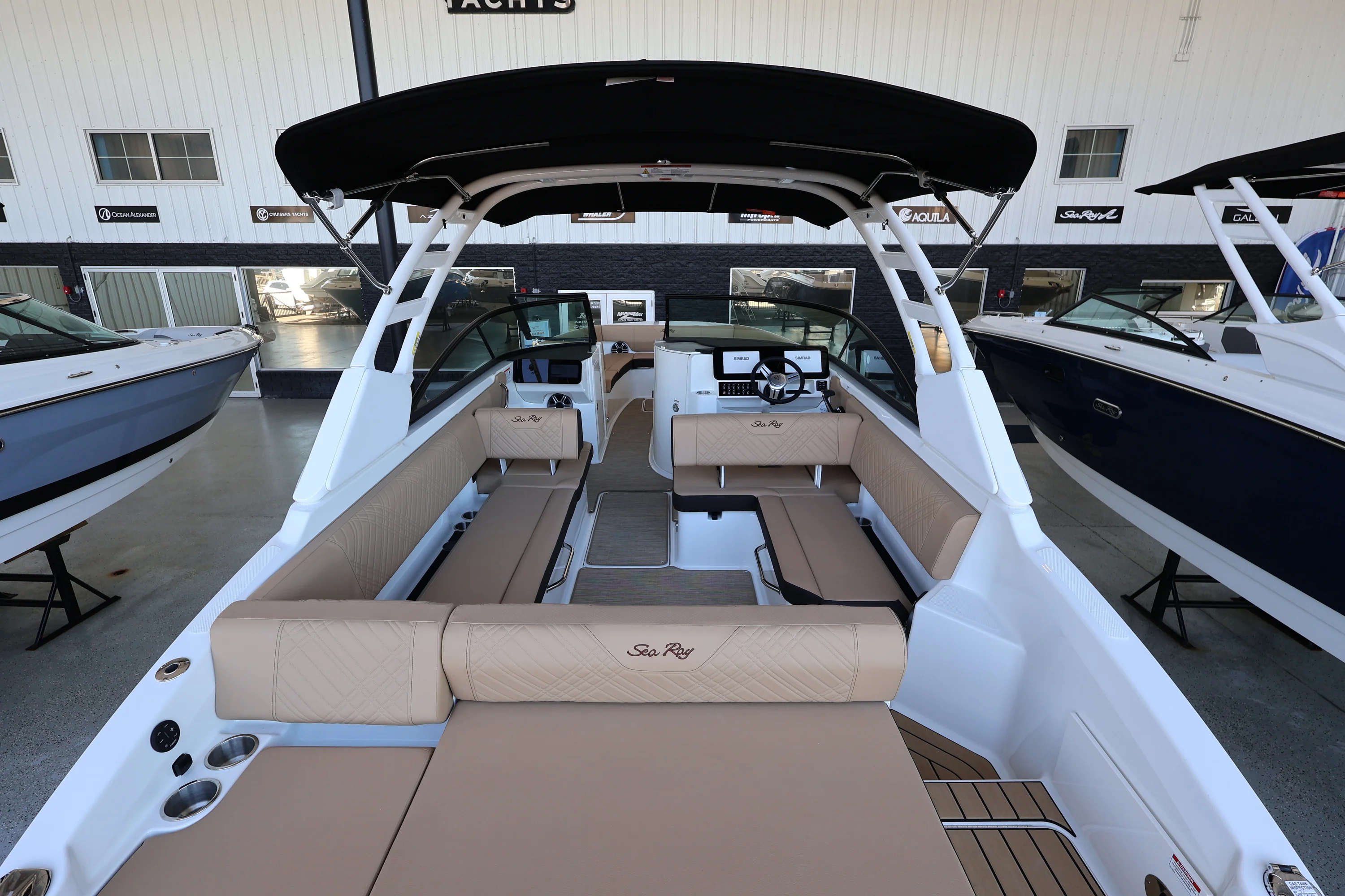 2026 Sea Ray SDX 270 Outboard Image Thumbnail #10