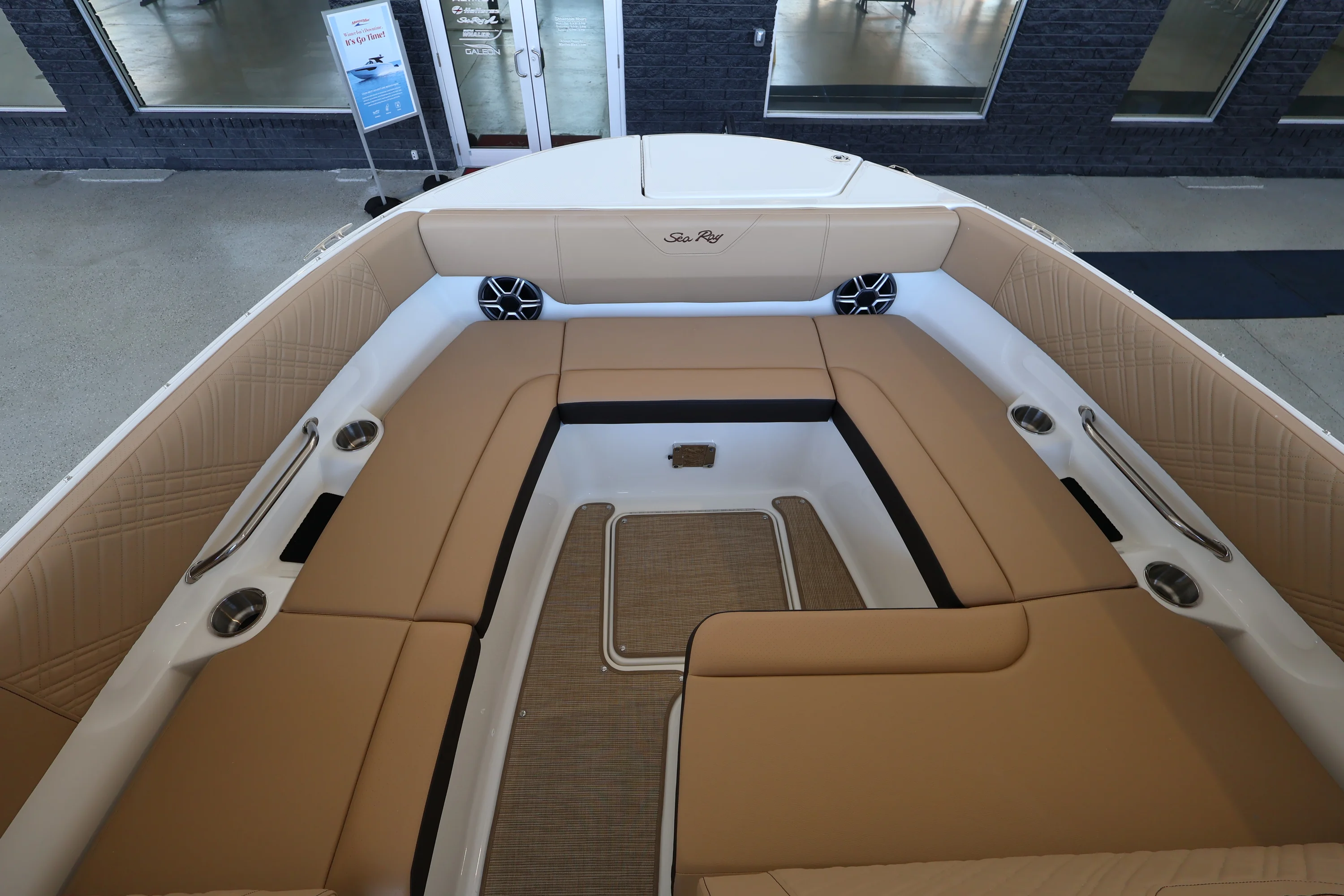 2026 Sea Ray SDX 270 Outboard Image Thumbnail #29