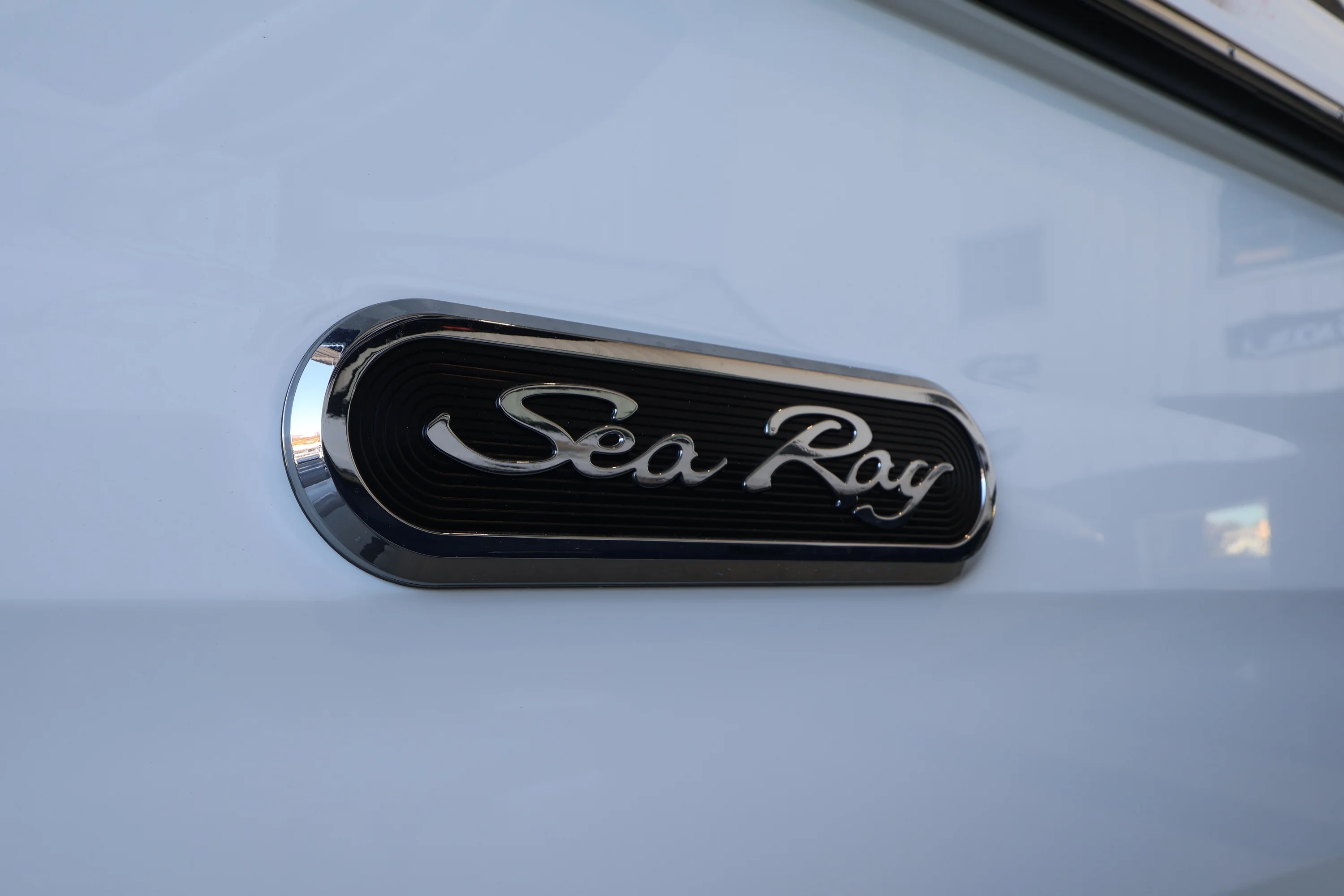 2026 Sea Ray SDX 270 Outboard Image Thumbnail #6