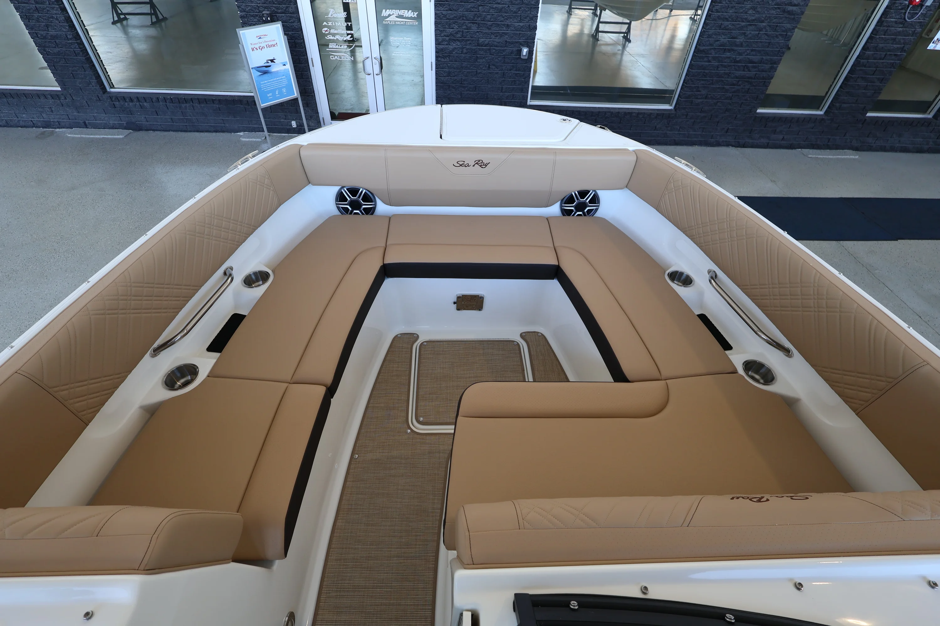 2026 Sea Ray SDX 270 Outboard Image Thumbnail #25