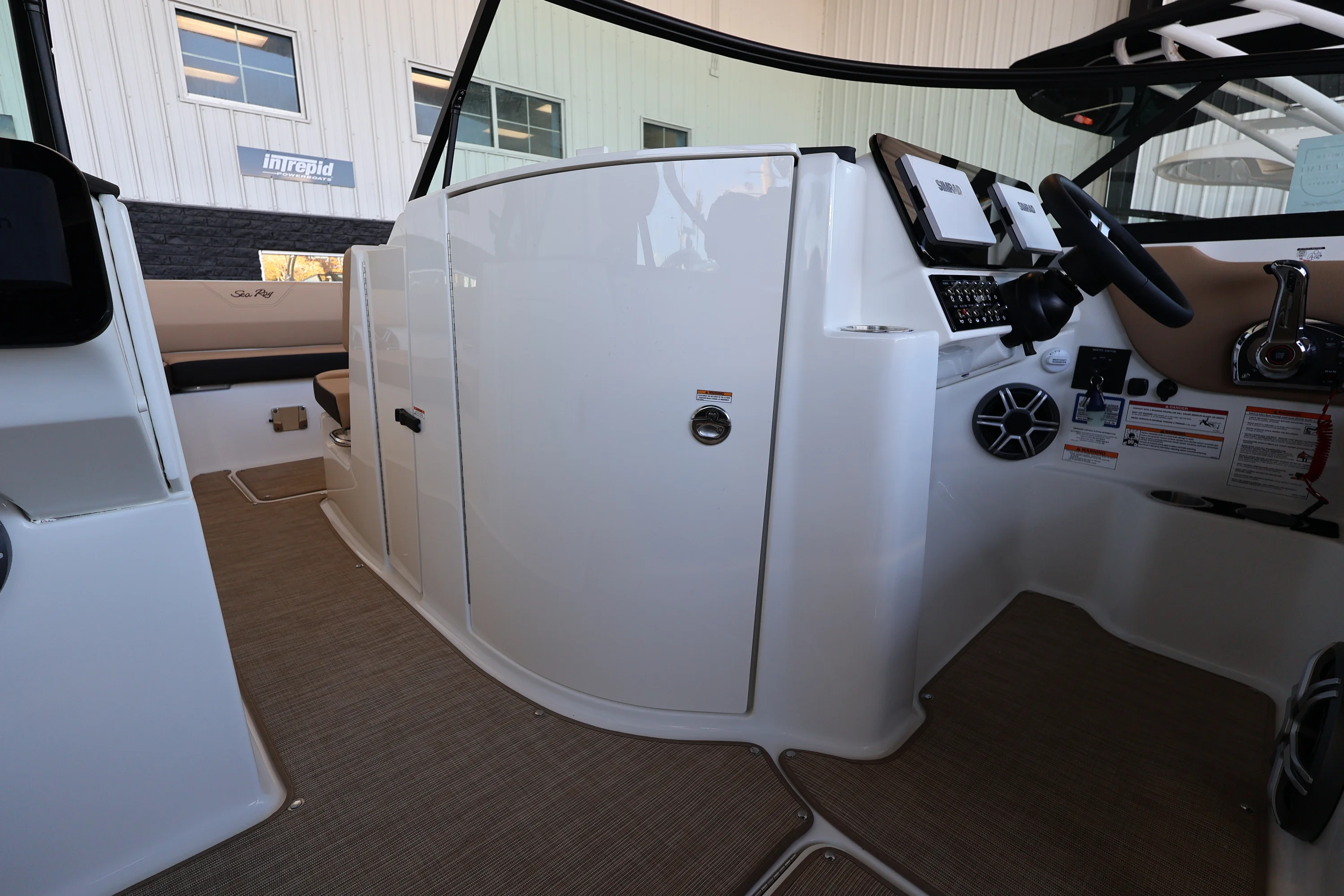 2026 Sea Ray SDX 270 Outboard Image Thumbnail #21