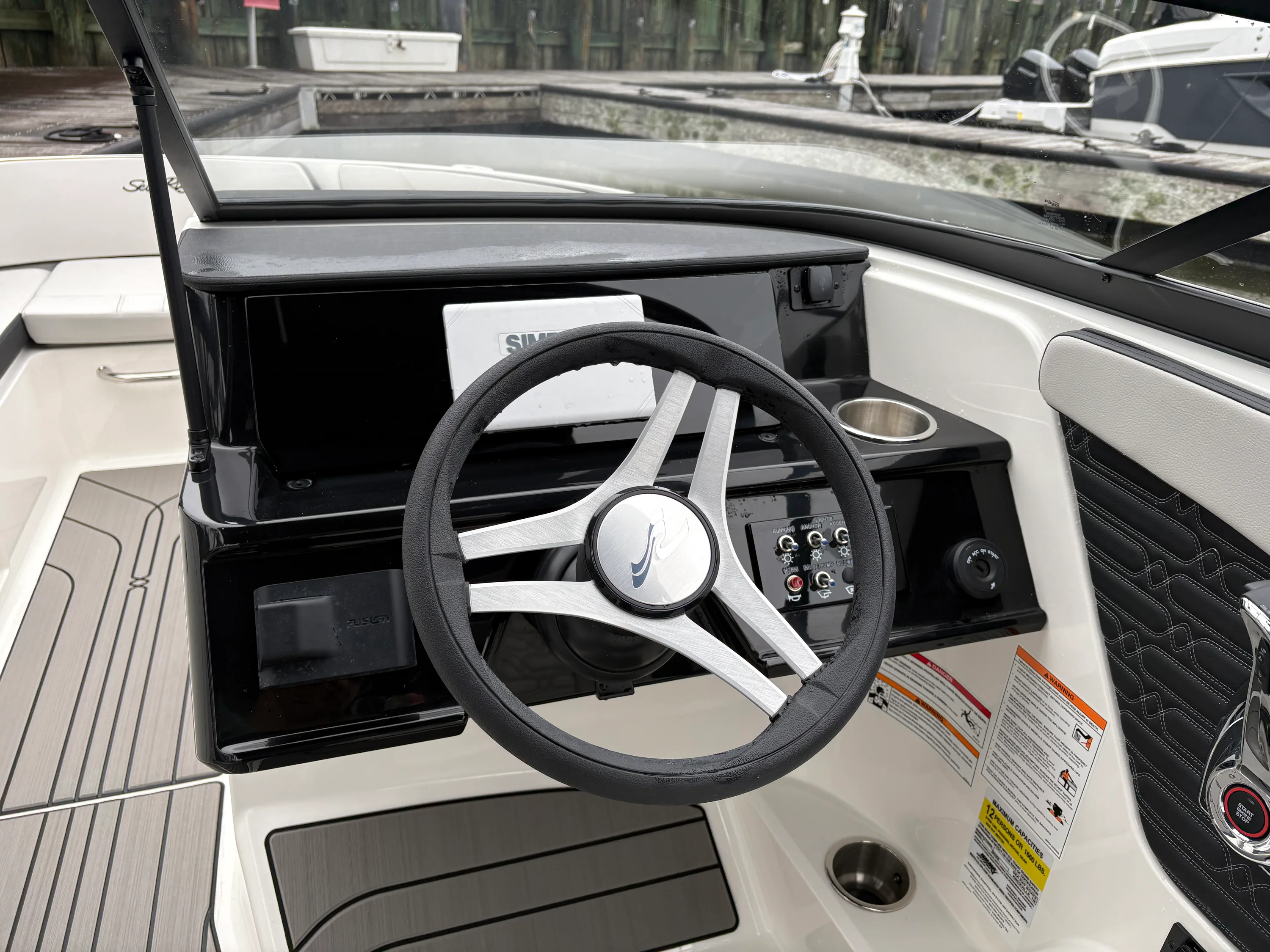 2026 Sea Ray SPX 210 Outboard Image Thumbnail #22