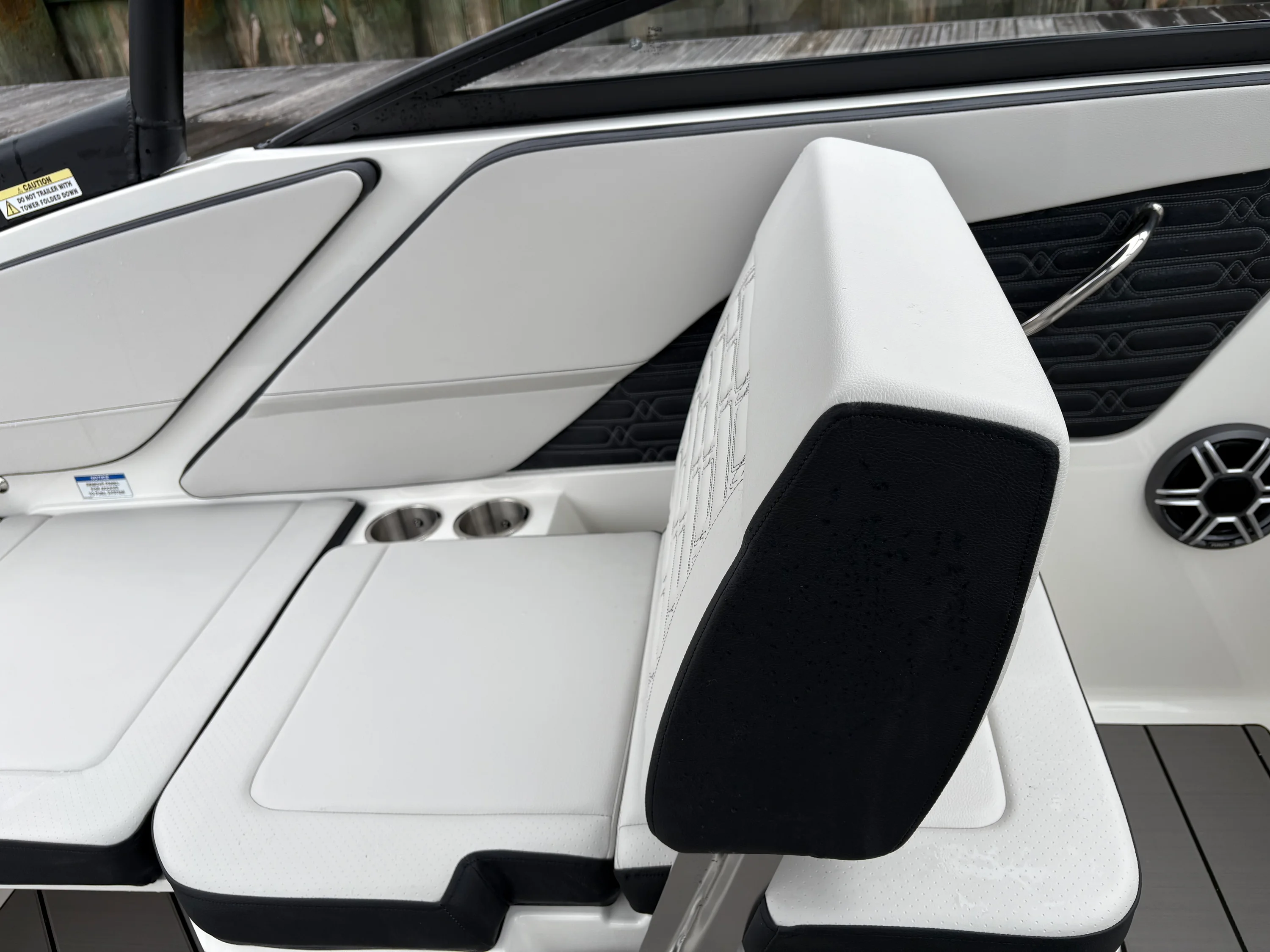 2026 Sea Ray SPX 210 Outboard Image Thumbnail #20