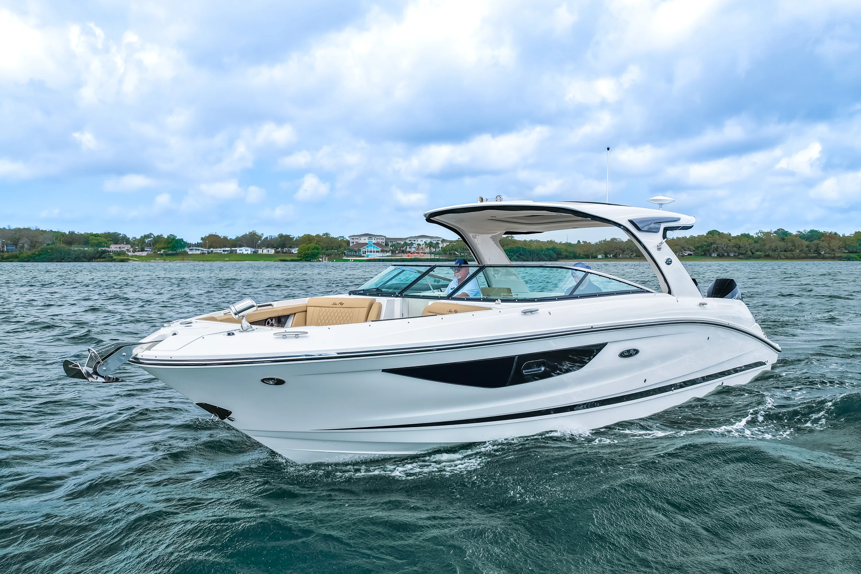 2026 Sea Ray SLX 350 Outboard Image Thumbnail #2