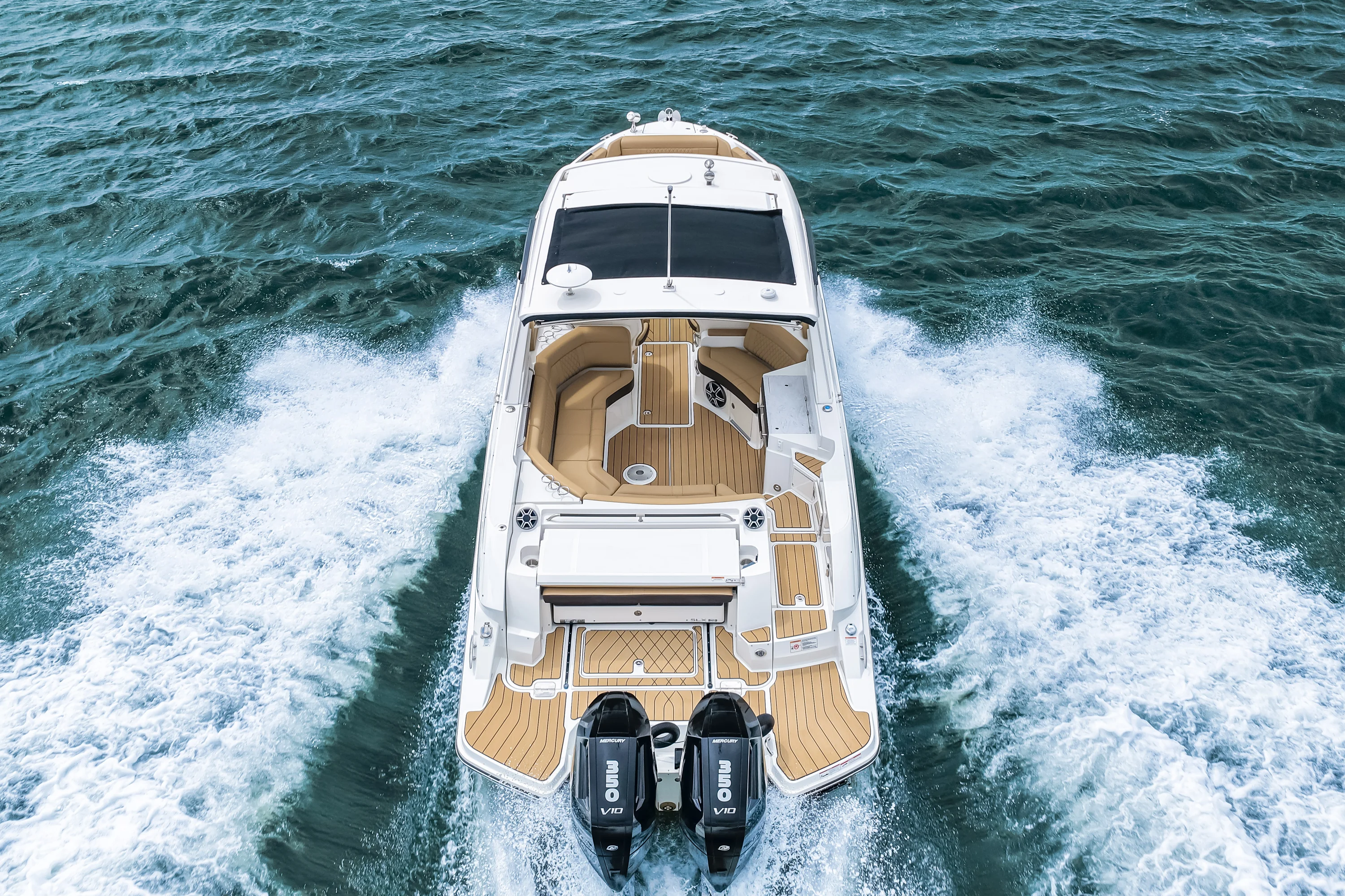 2026 Sea Ray SLX 350 Outboard Image Thumbnail #20