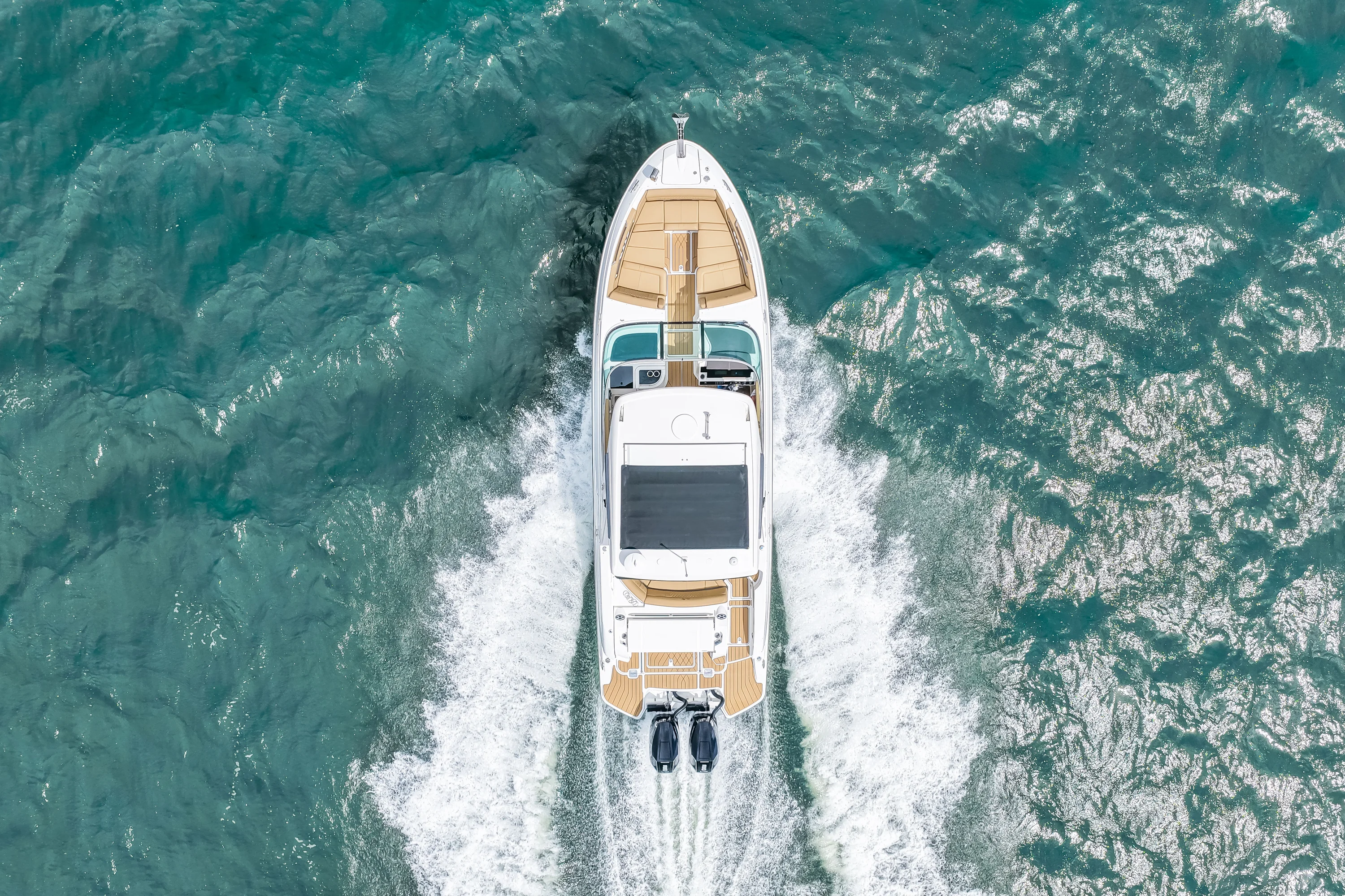 2026 Sea Ray SLX 350 Outboard Image Thumbnail #16