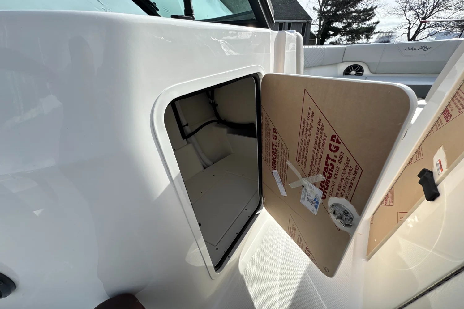 2026 Sea Ray SDX 230 Outboard Image Thumbnail #34