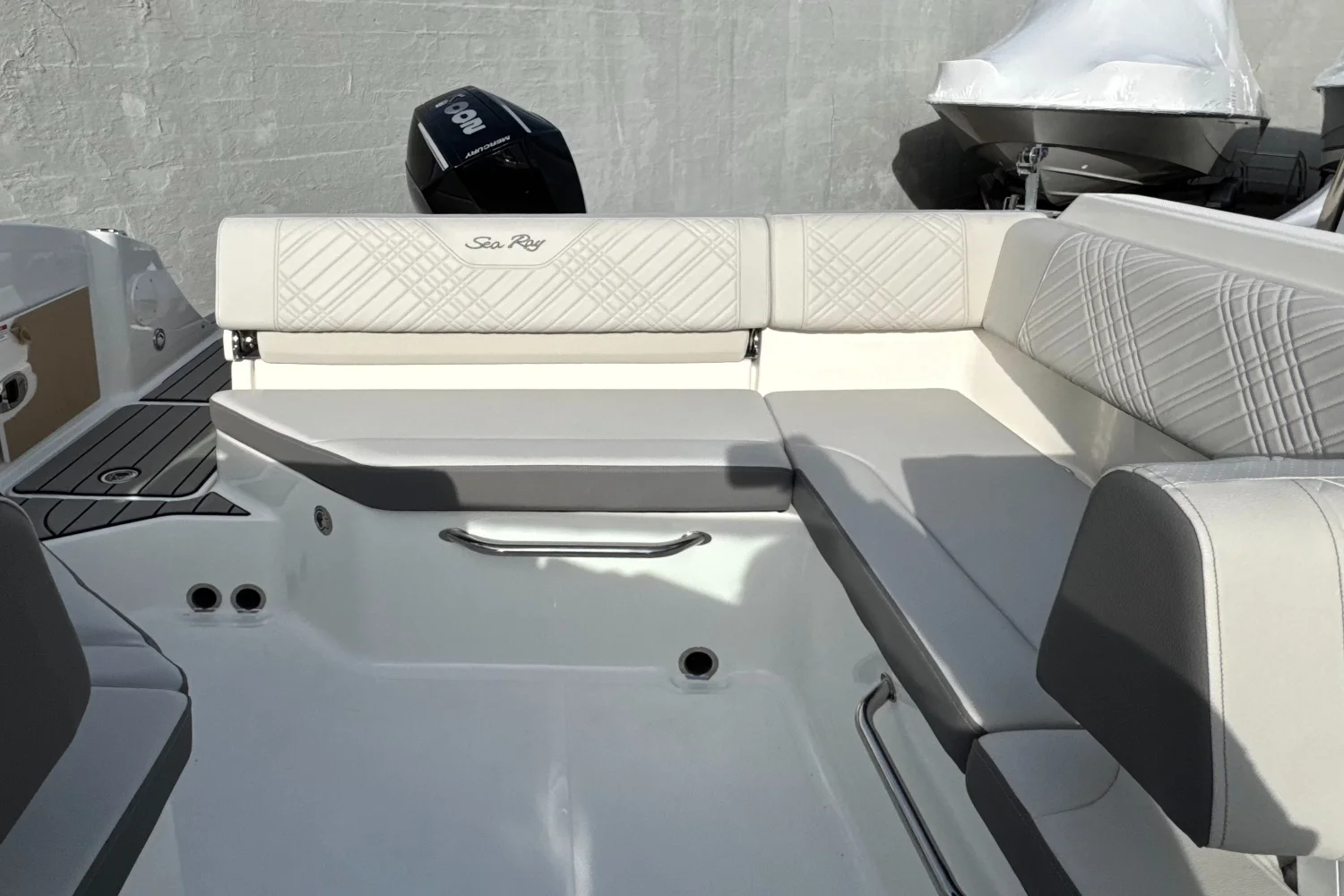 2026 Sea Ray SDX 230 Outboard Image Thumbnail #26