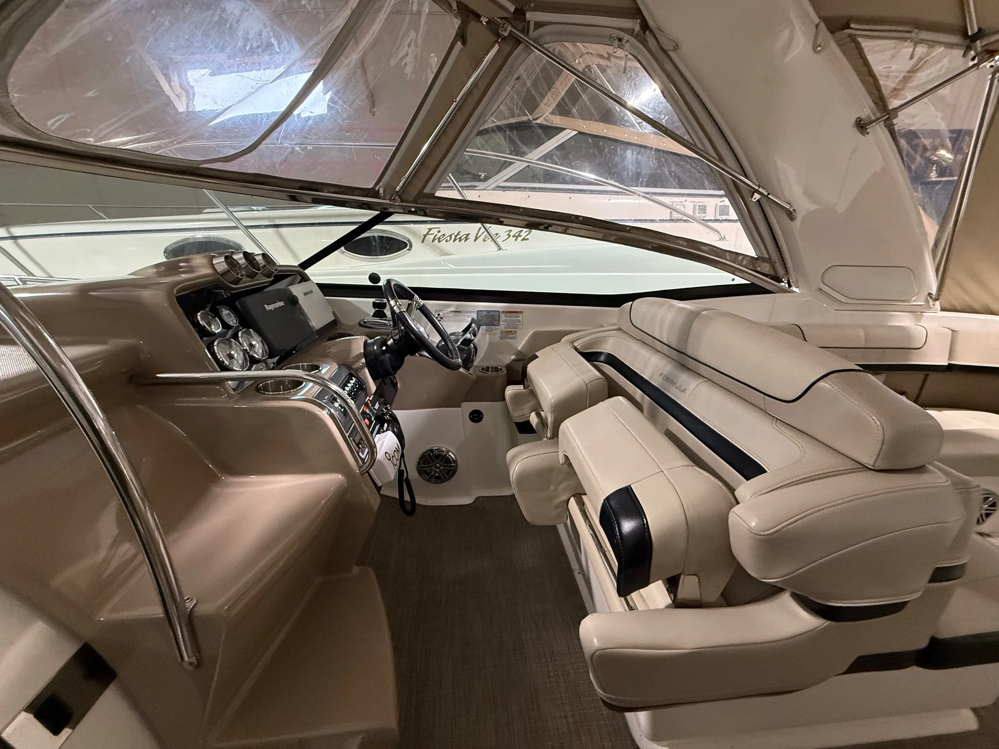 2015 Formula 310 SS Image Thumbnail #14