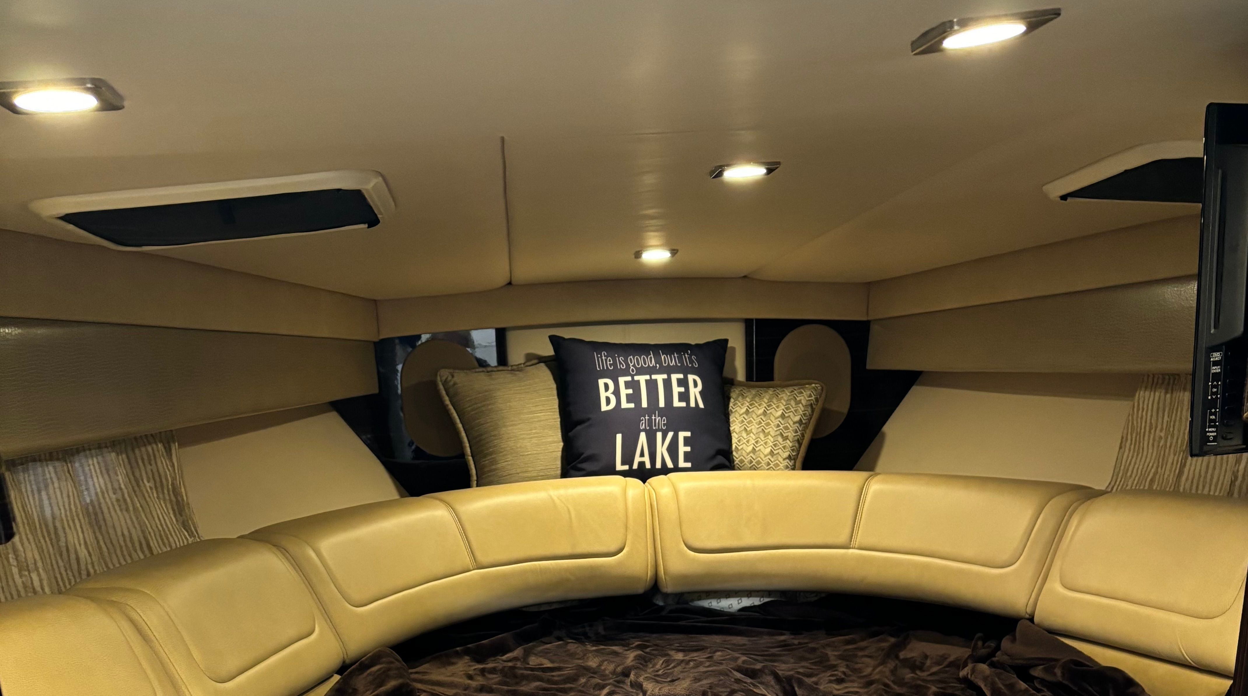 2015 Formula 310 SS Image Thumbnail #7