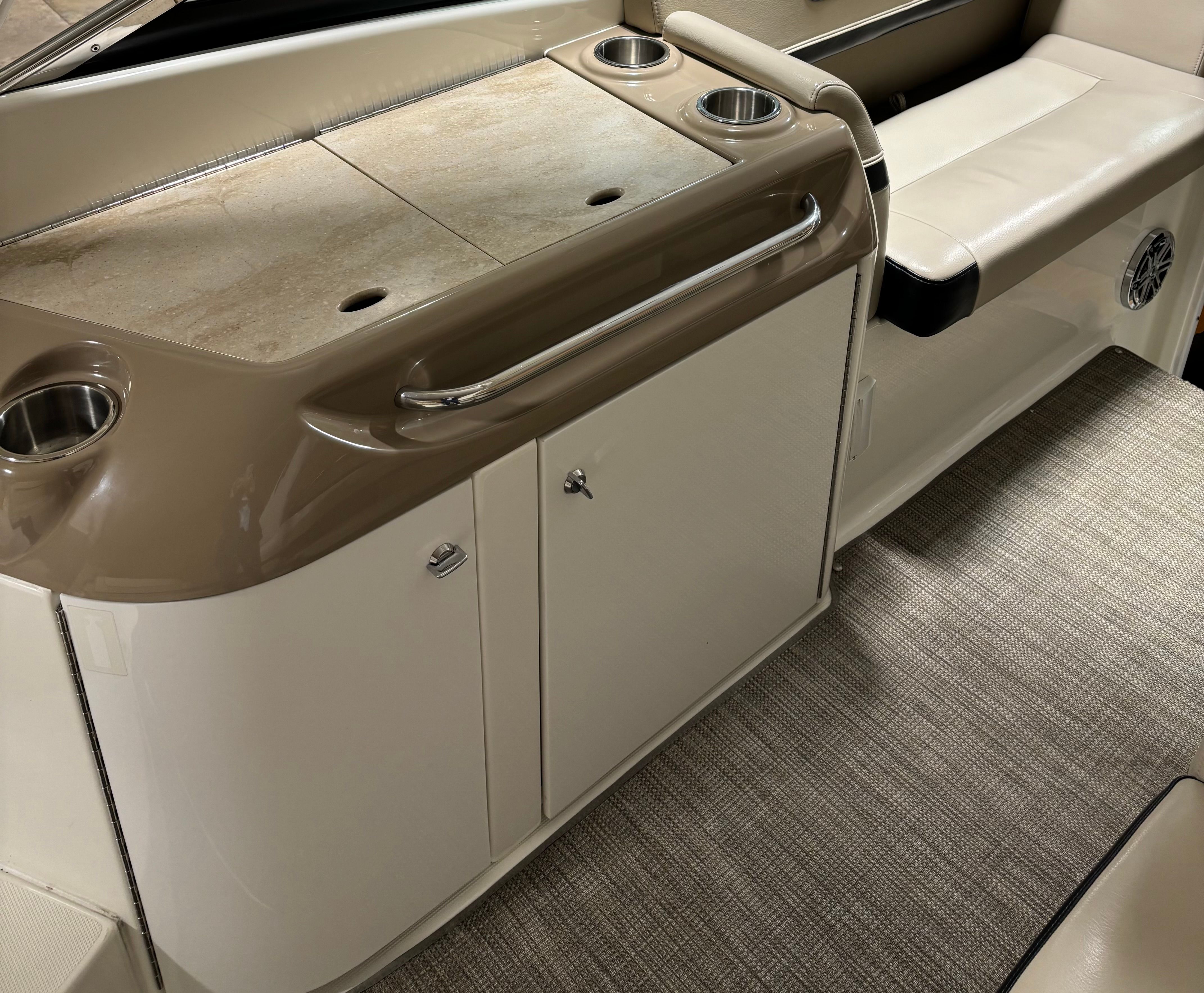 2015 Formula 310 SS Image Thumbnail #4