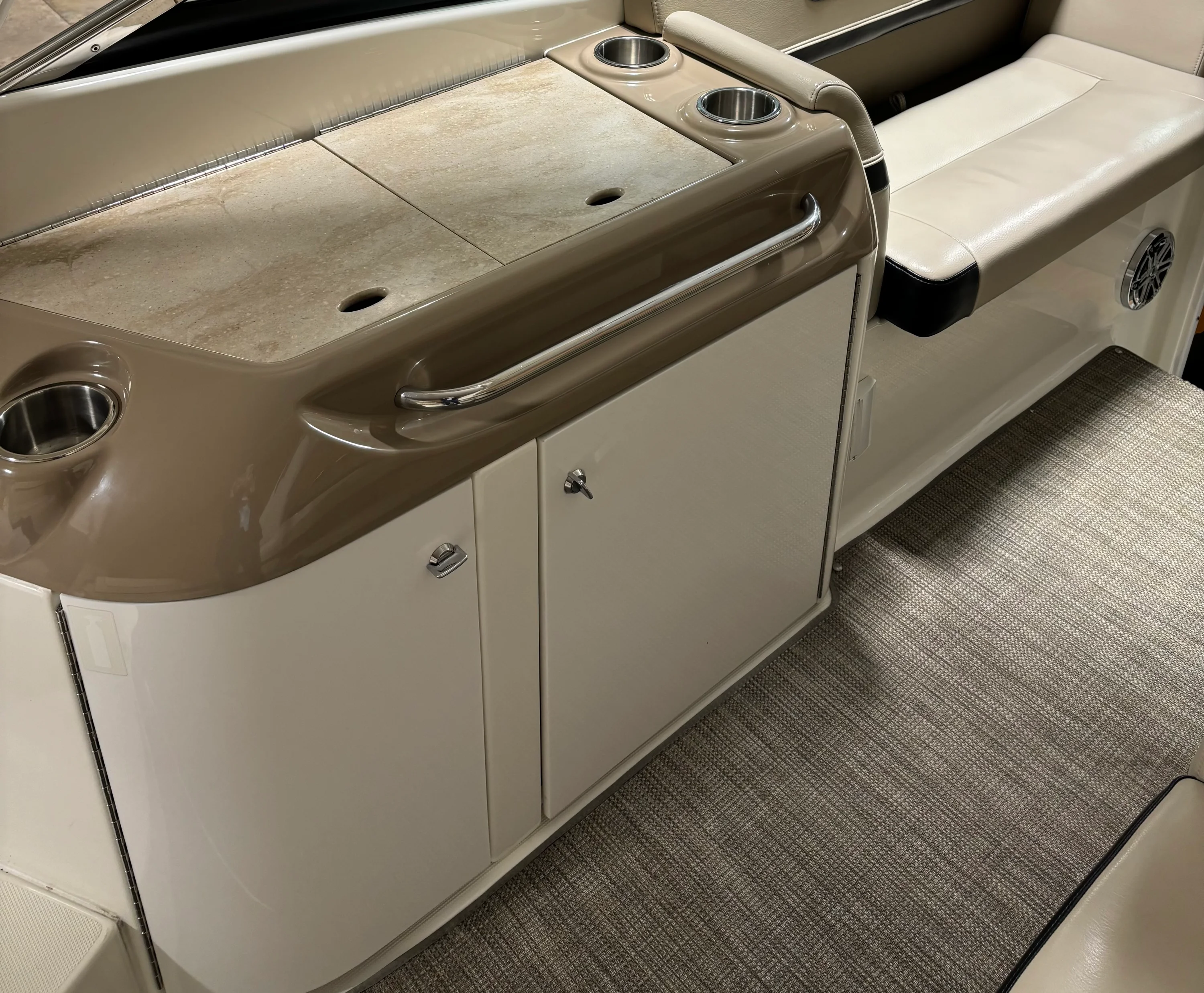 2015 Formula 310 SS Image Thumbnail #4