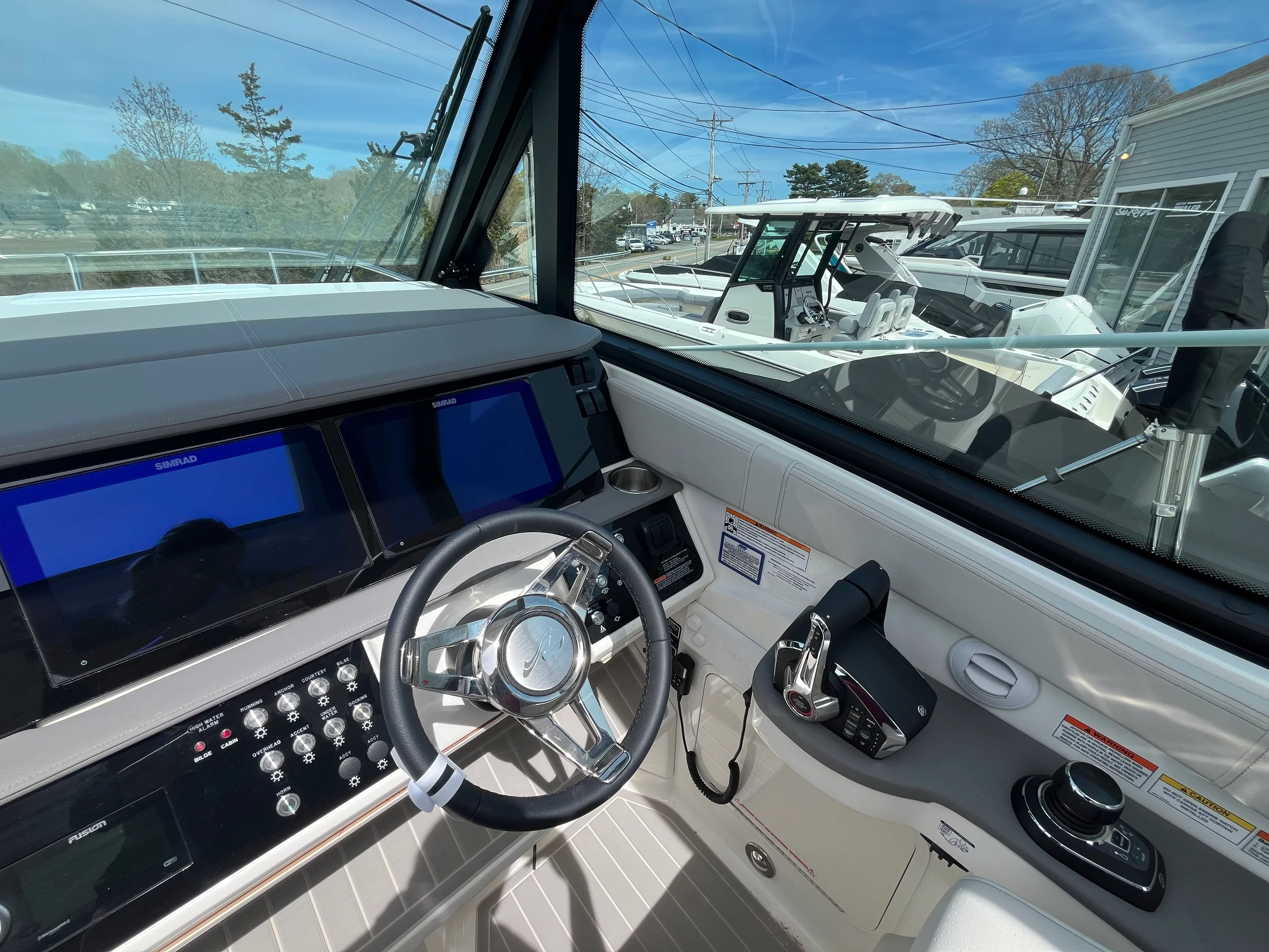 2026 Sea Ray Sundancer 320 Outboard Image Thumbnail #15