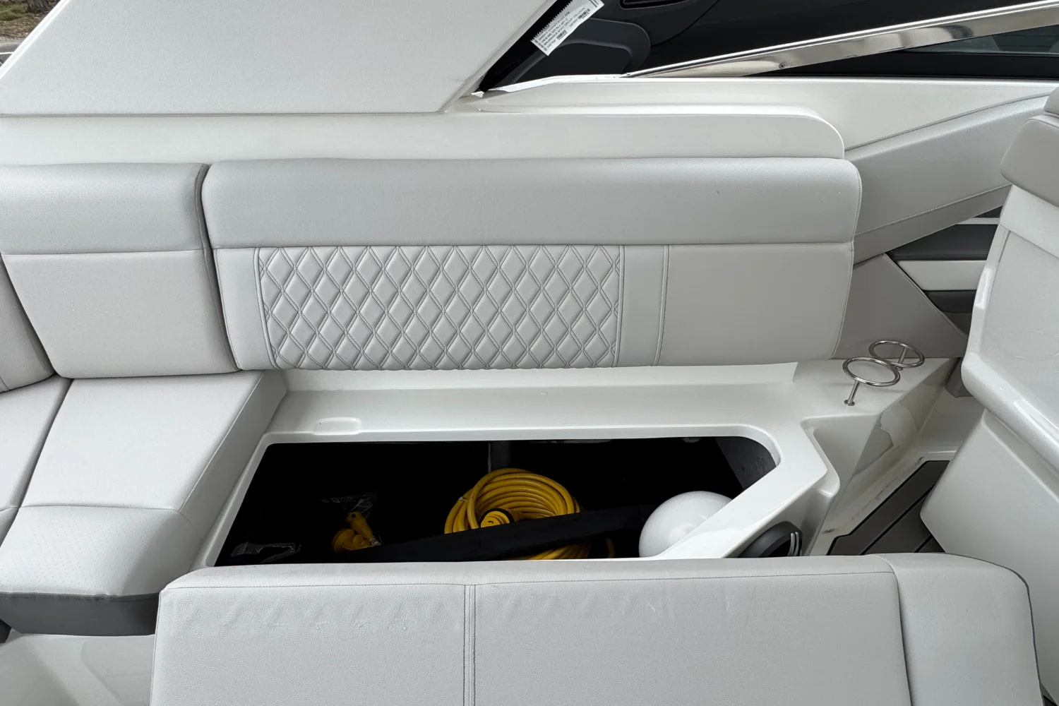 2026 Sea Ray SLX 310 Outboard Image Thumbnail #27