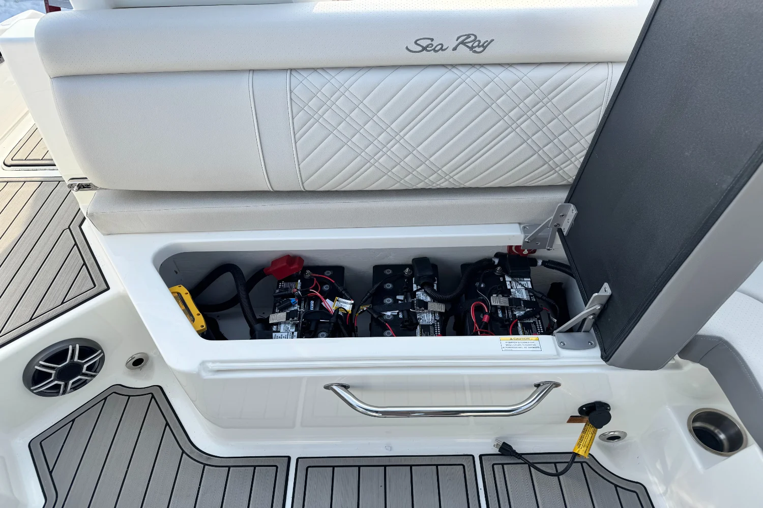 2026 Sea Ray SDX 290 Outboard Image Thumbnail #15