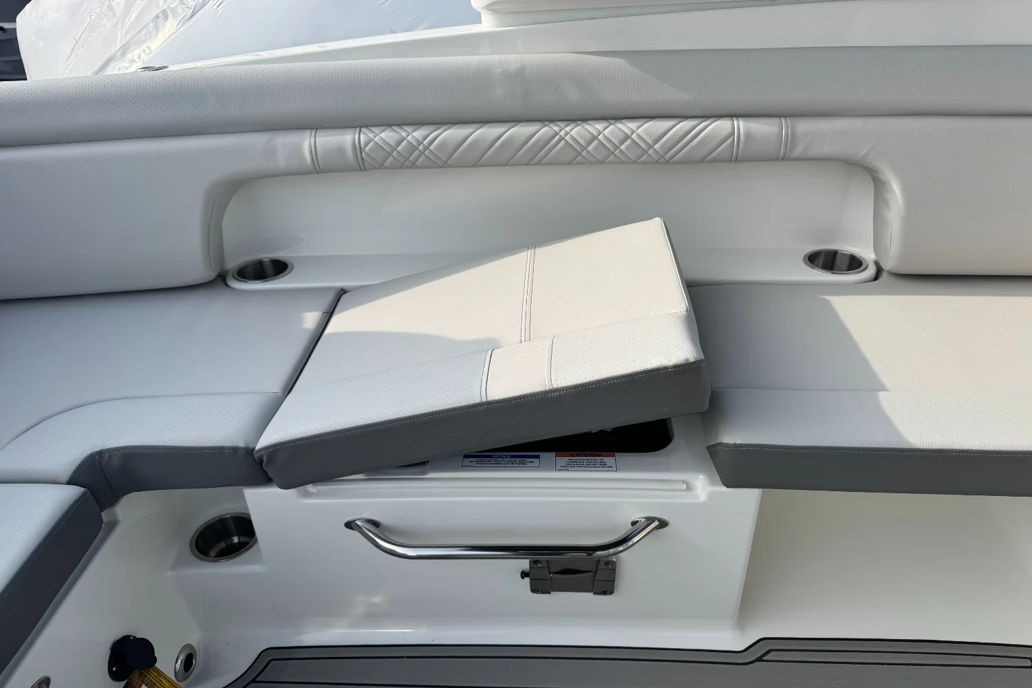 2026 Sea Ray SDX 290 Outboard Image Thumbnail #17