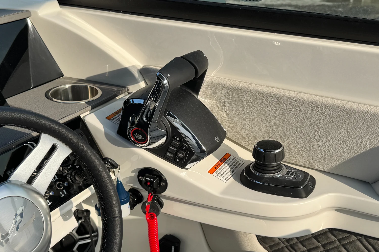 2026 Sea Ray SDX 290 Outboard Image Thumbnail #29