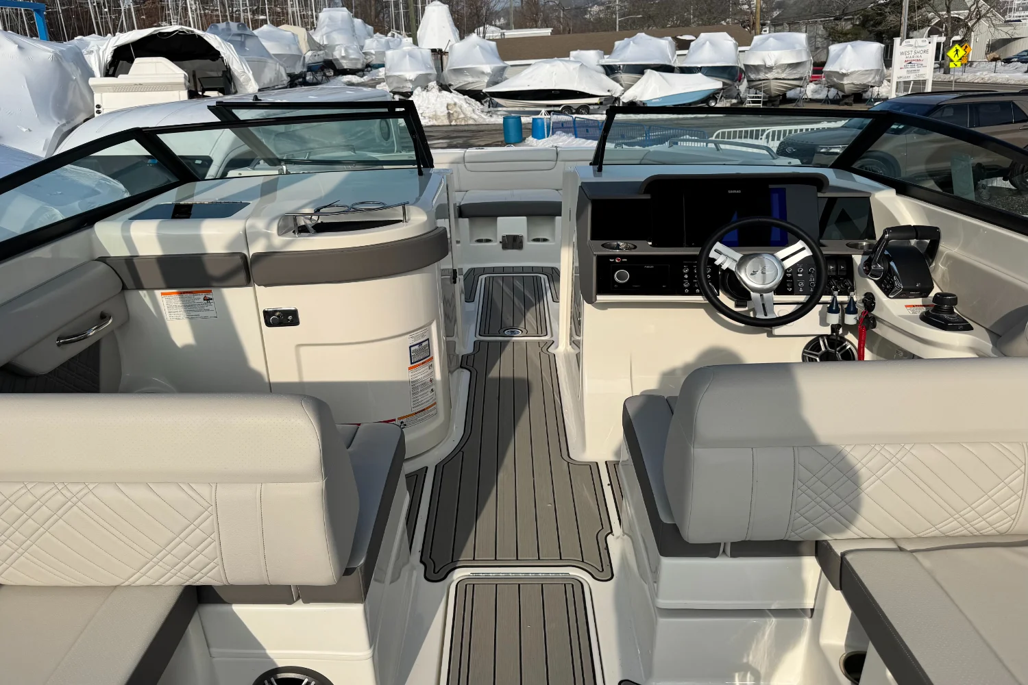 2026 Sea Ray SDX 290 Outboard Image Thumbnail #24