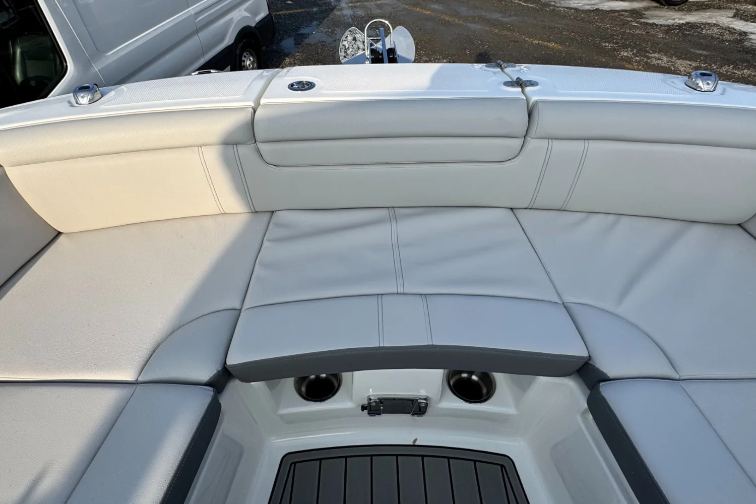 2026 Sea Ray SDX 290 Outboard Image Thumbnail #43