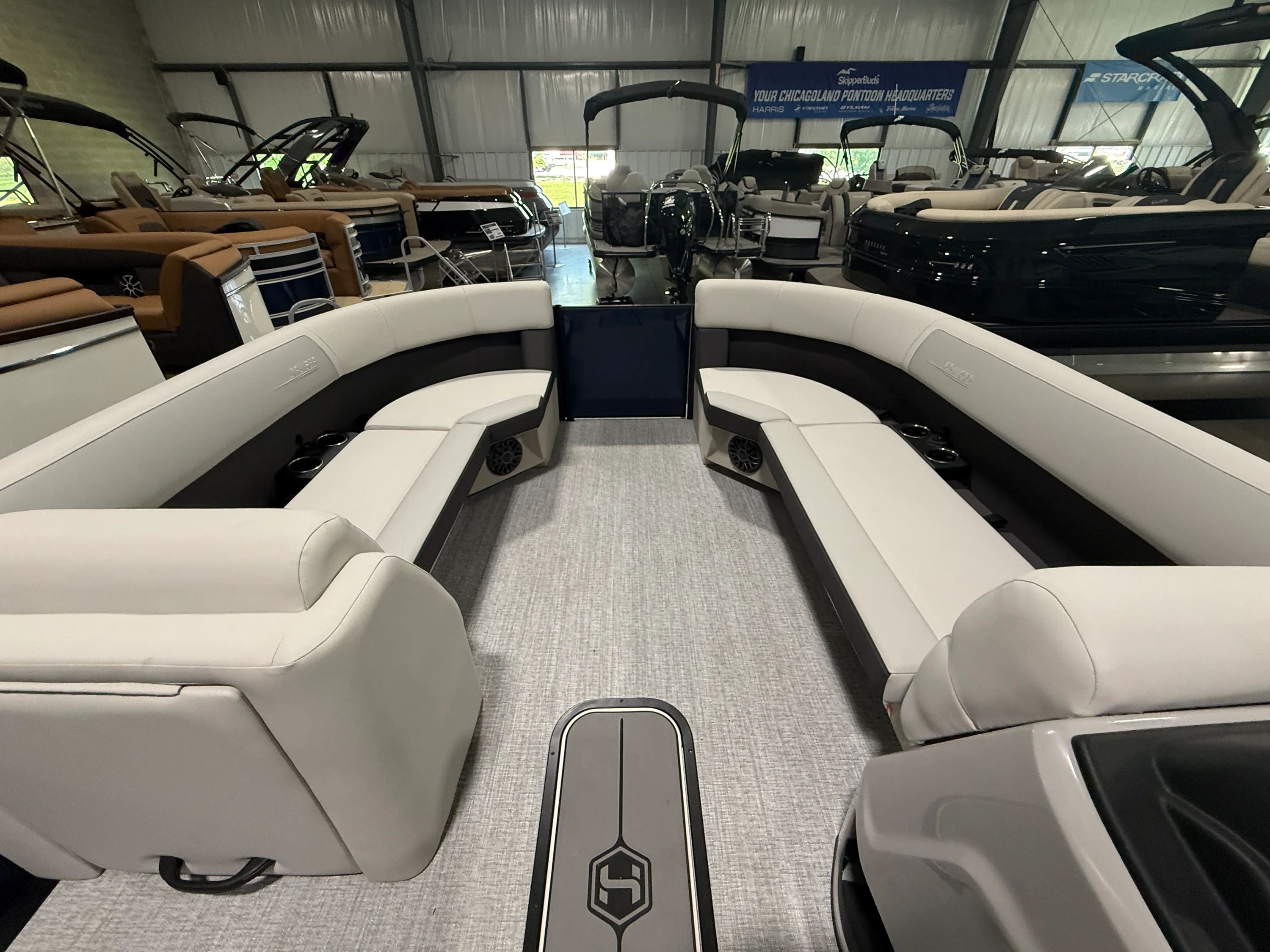2026 Harris Cruiser 230 Image Thumbnail #7