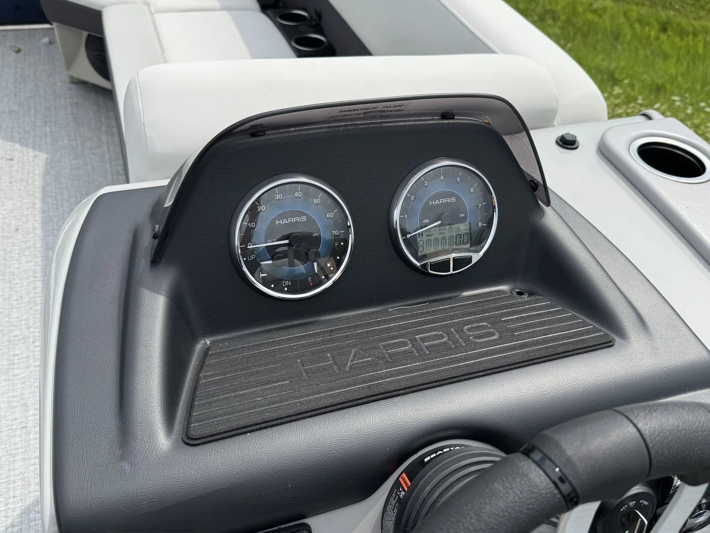 2026 Harris Cruiser 230 Image Thumbnail #10