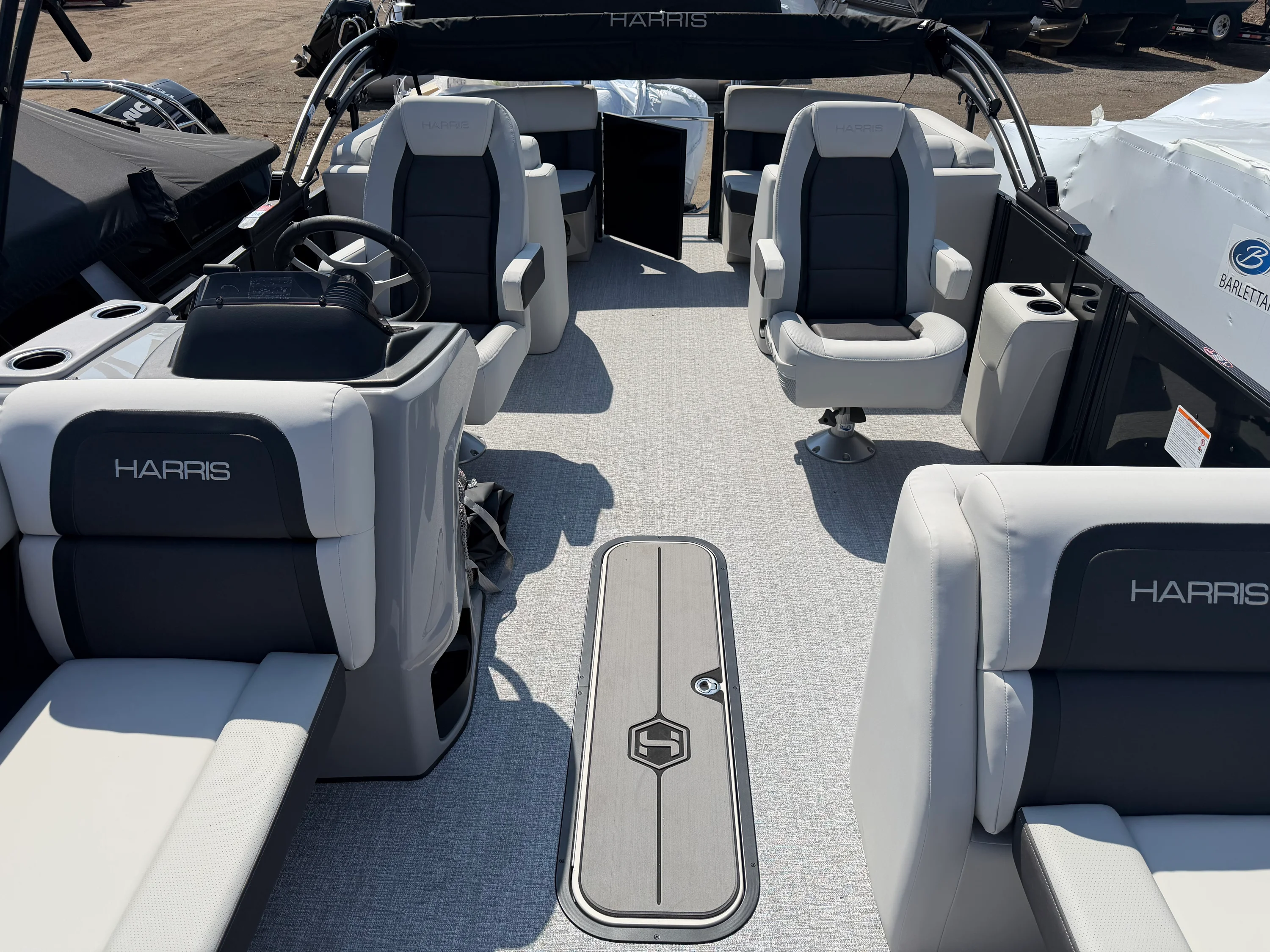 2026 Harris CRUISER 230 Image Thumbnail #9