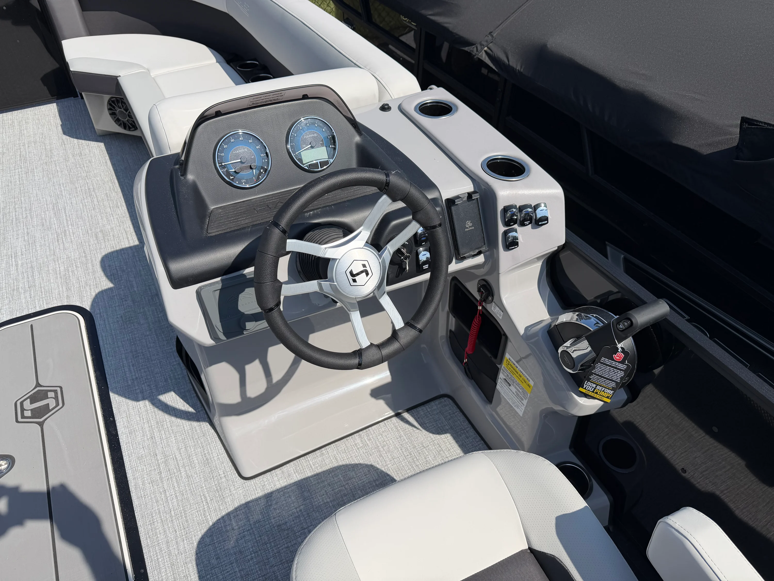2026 Harris CRUISER 230 Image Thumbnail #14