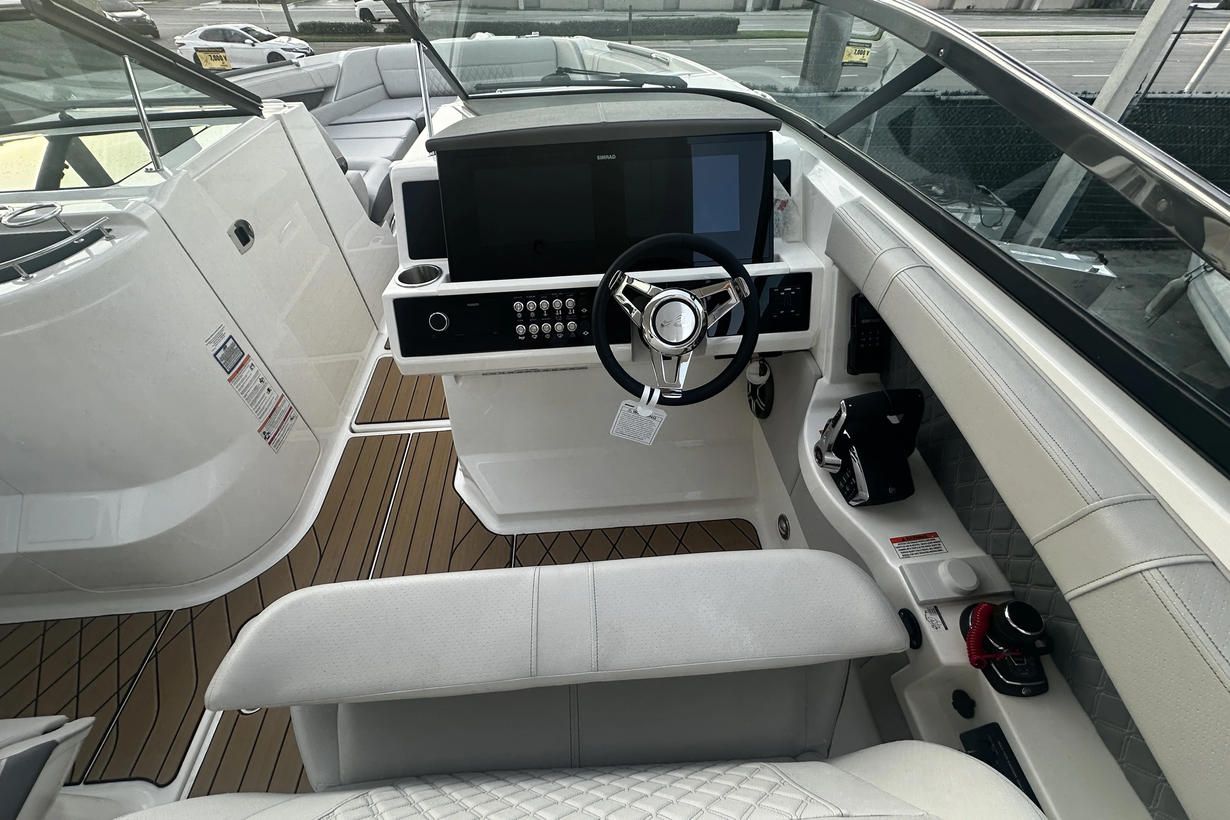 2026 Sea Ray SLX 350 Outboard Image Thumbnail #8