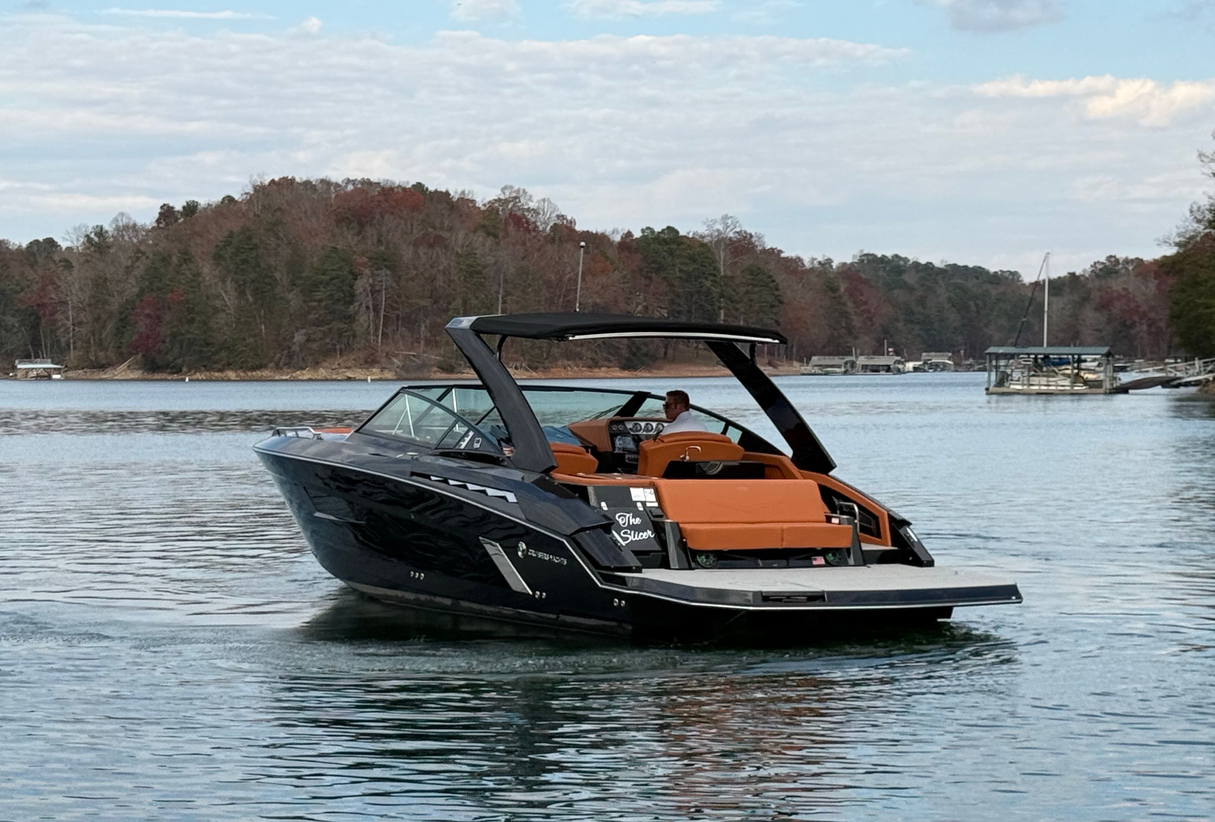 2022 Cruisers Yachts 338 CX SB Image Thumbnail #5