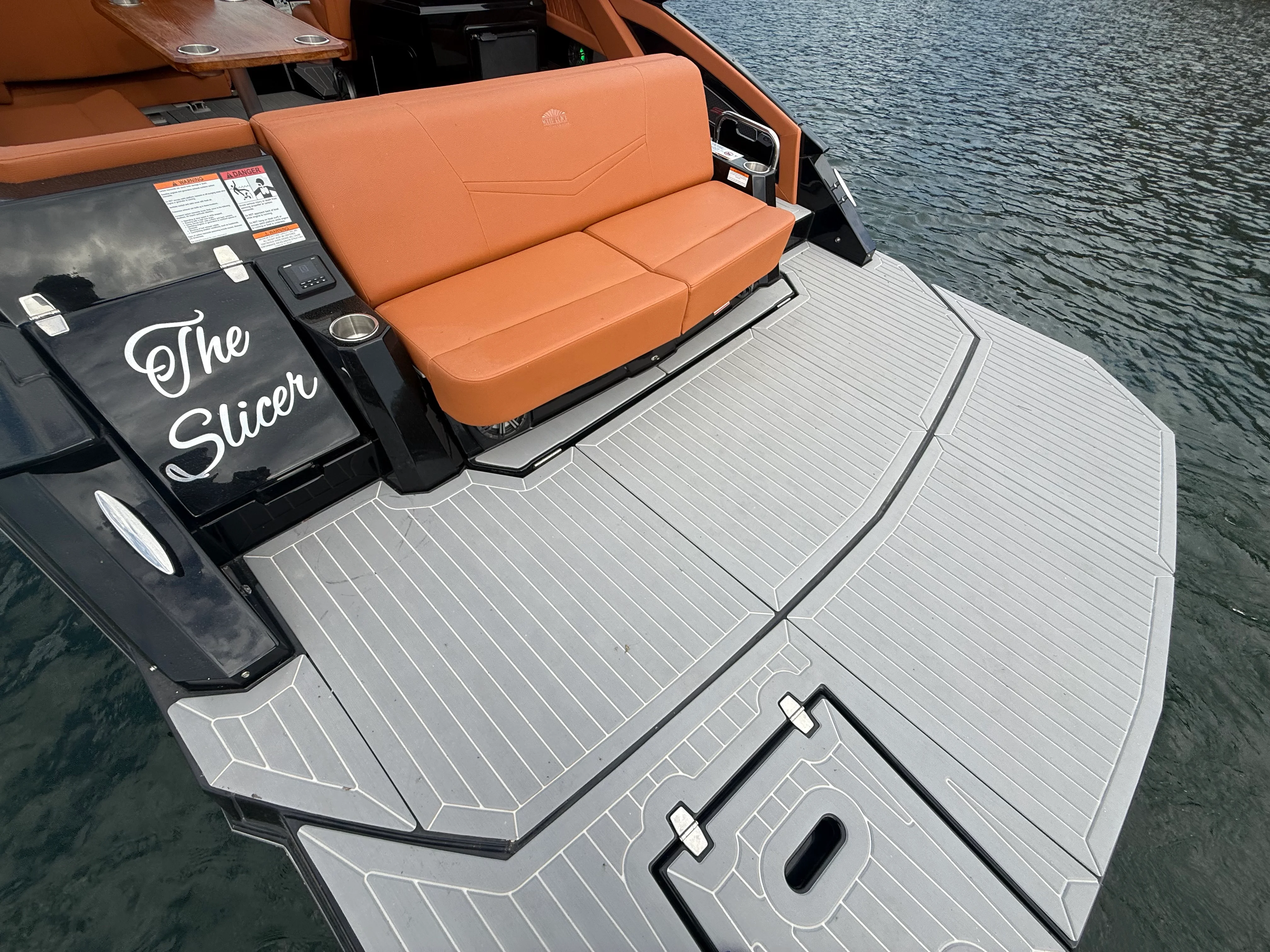 2022 Cruisers Yachts 338 CX SB Image Thumbnail #19