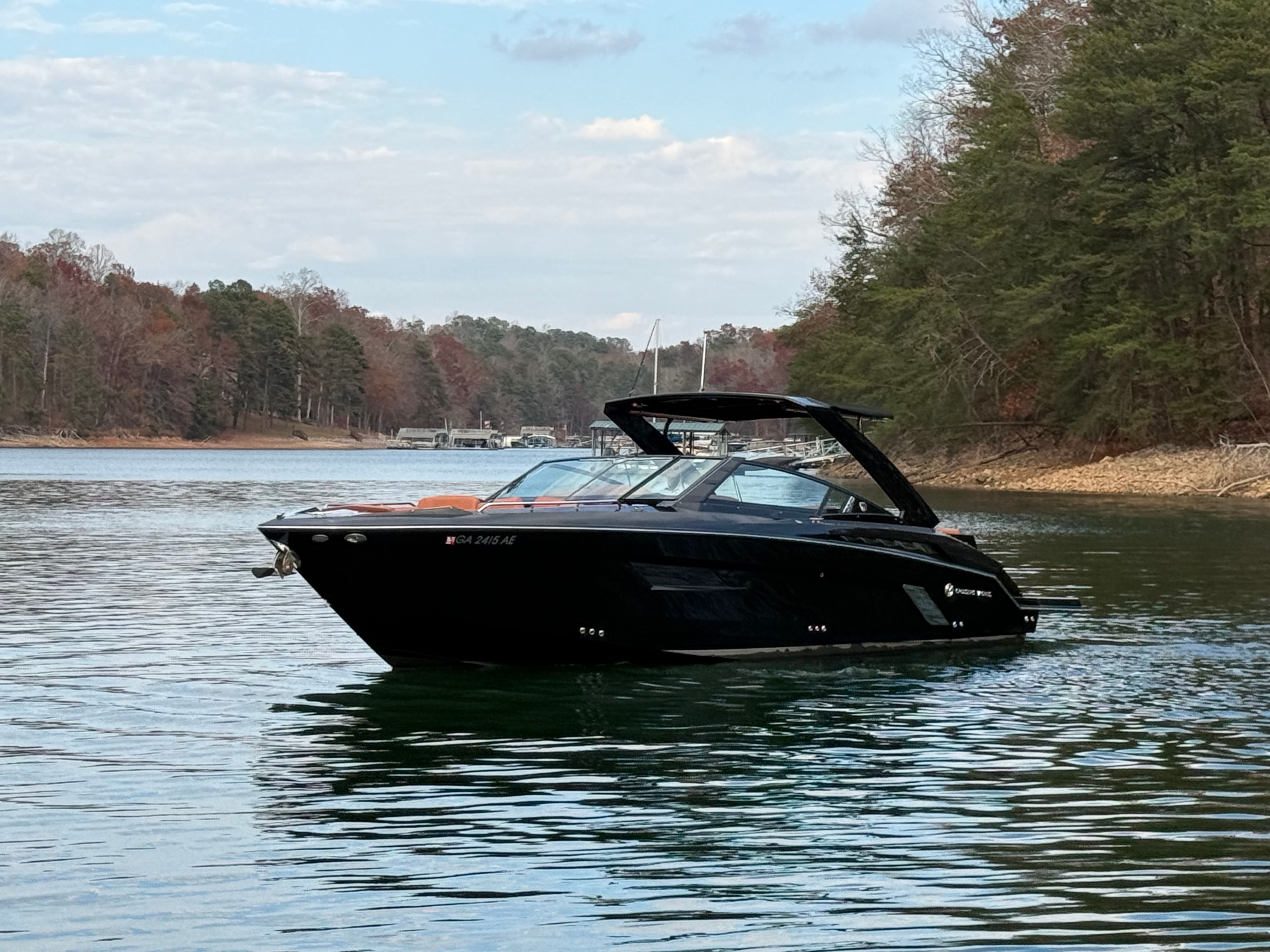 2022 Cruisers Yachts 338 CX SB Image Thumbnail #15