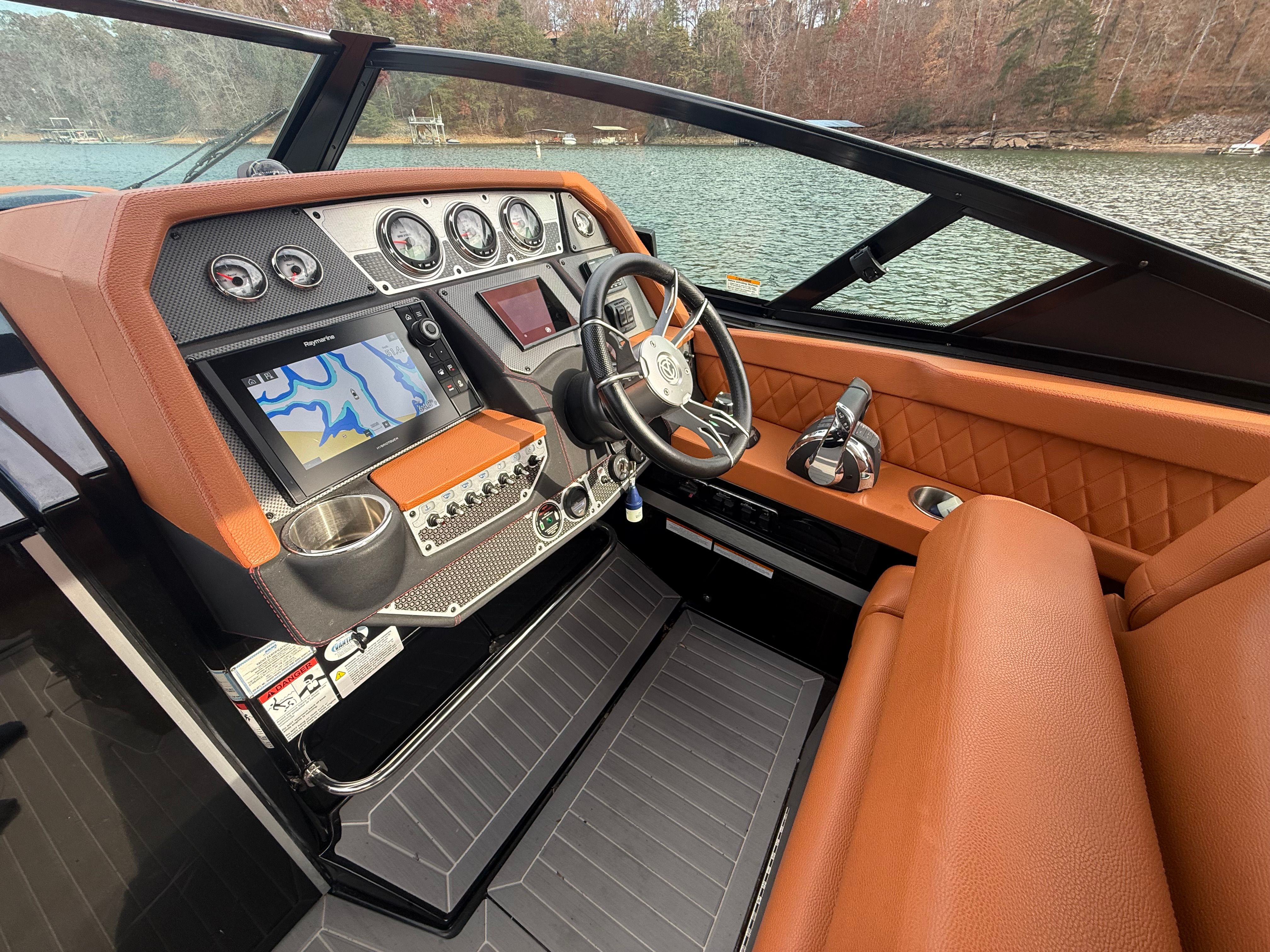 2022 Cruisers Yachts 338 CX SB Image Thumbnail #39