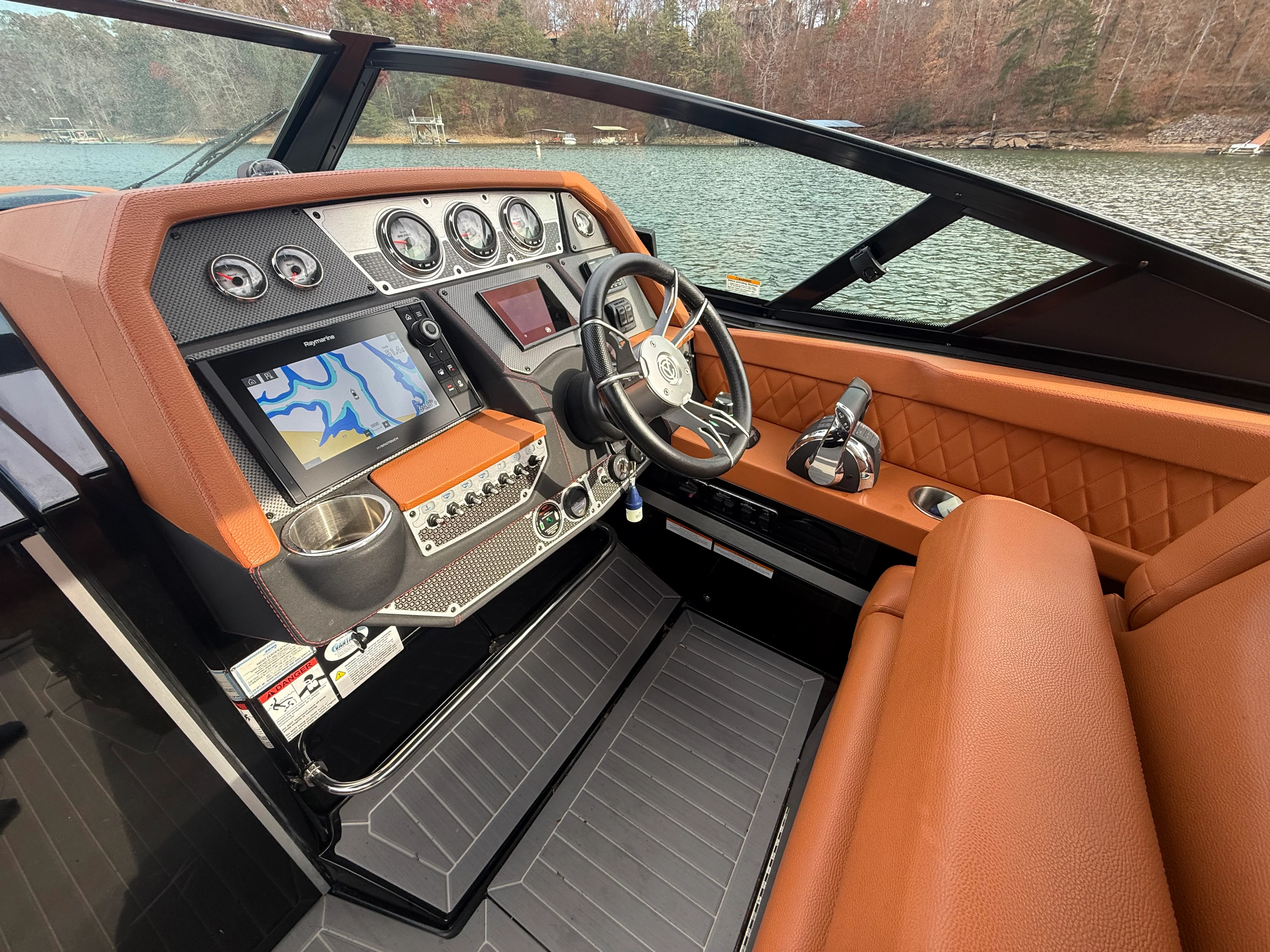 2022 Cruisers Yachts 338 CX SB Image Thumbnail #39