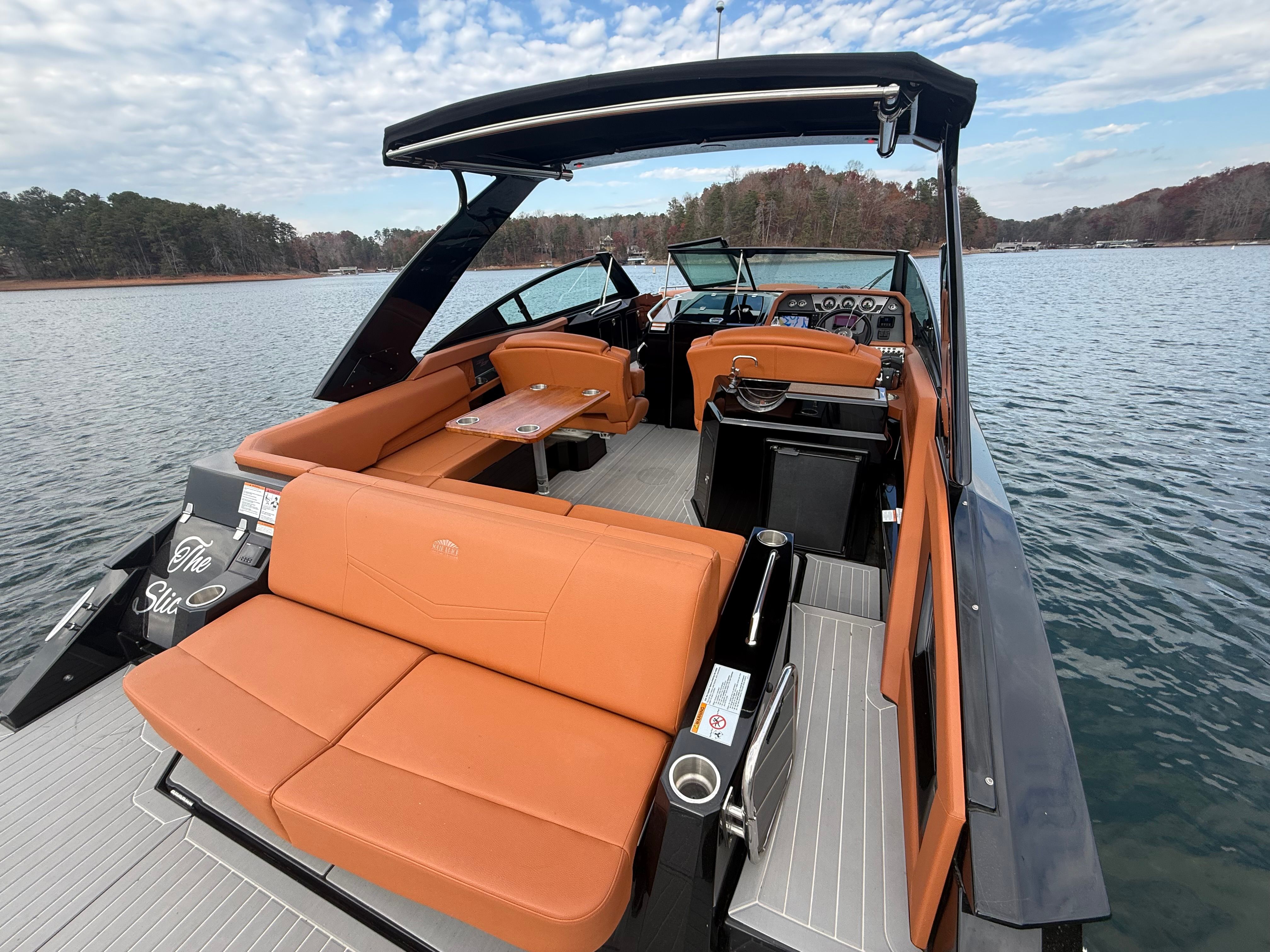 2022 Cruisers Yachts 338 CX SB Image Thumbnail #23