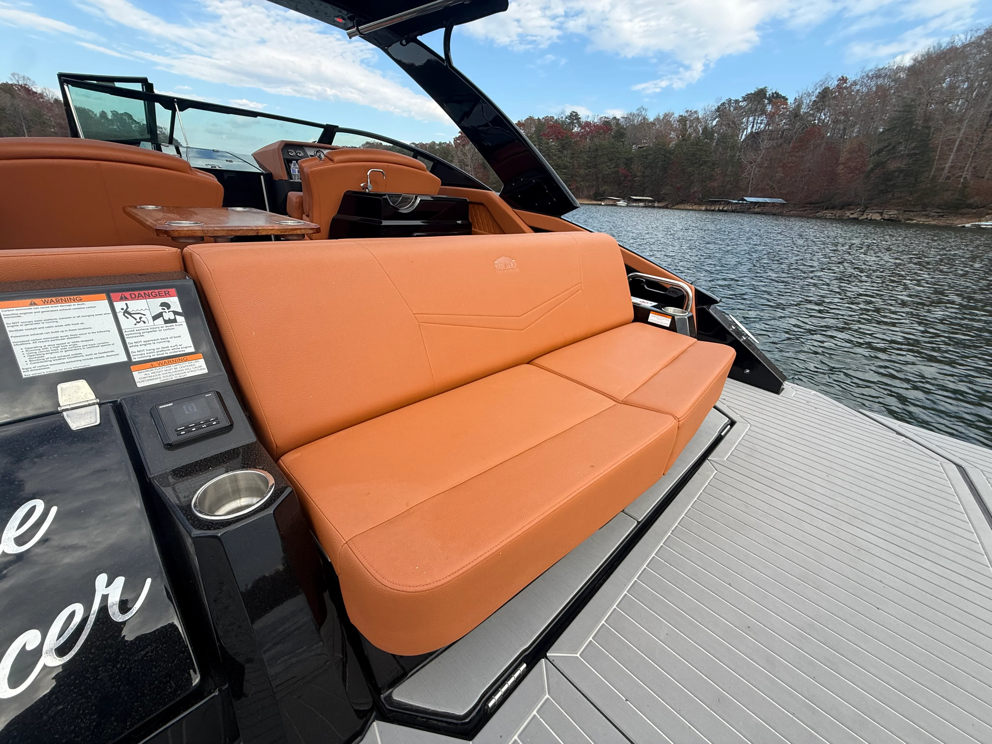 2022 Cruisers Yachts 338 CX SB Image Thumbnail #22