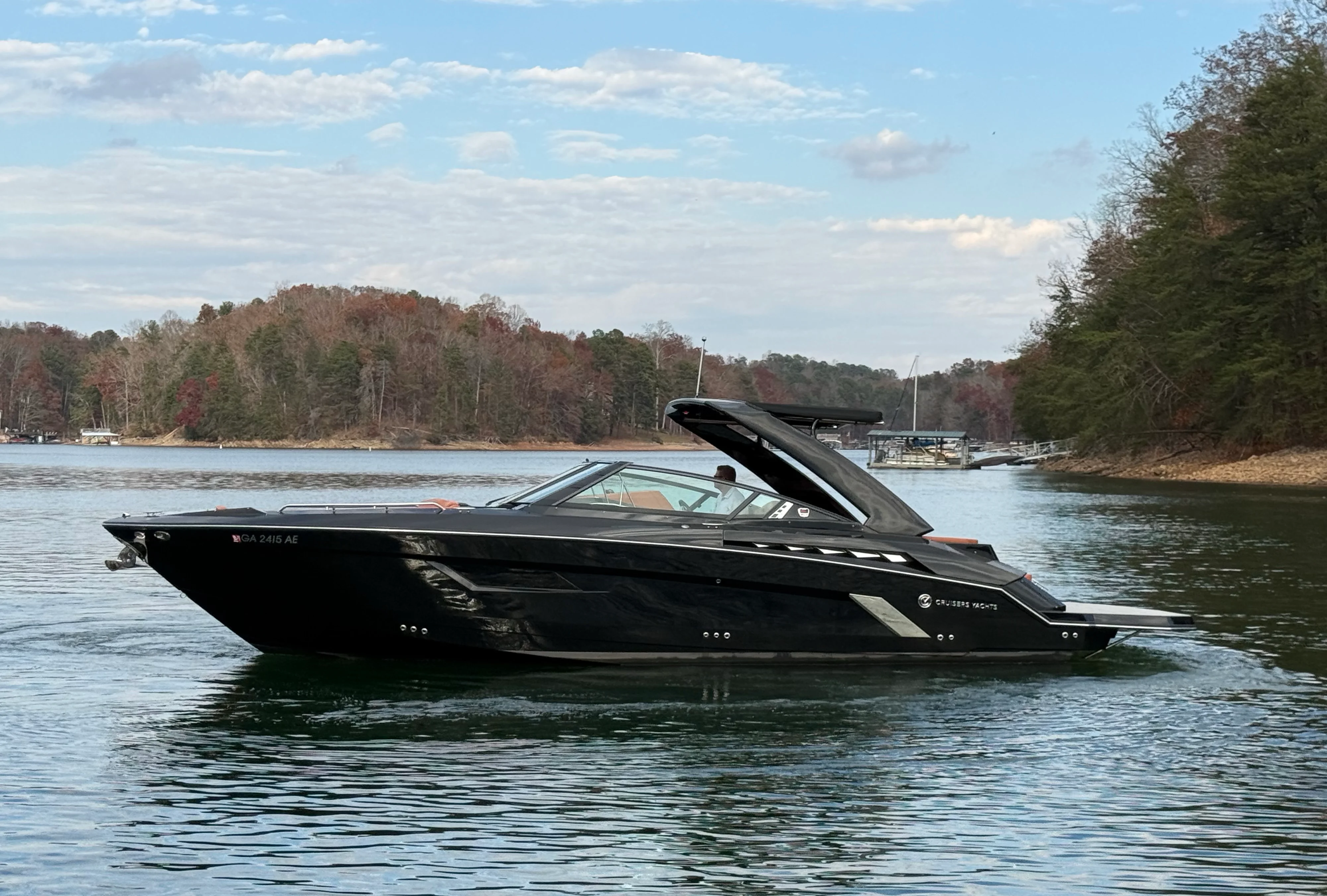 2022 Cruisers Yachts 338 CX SB Image Thumbnail #2