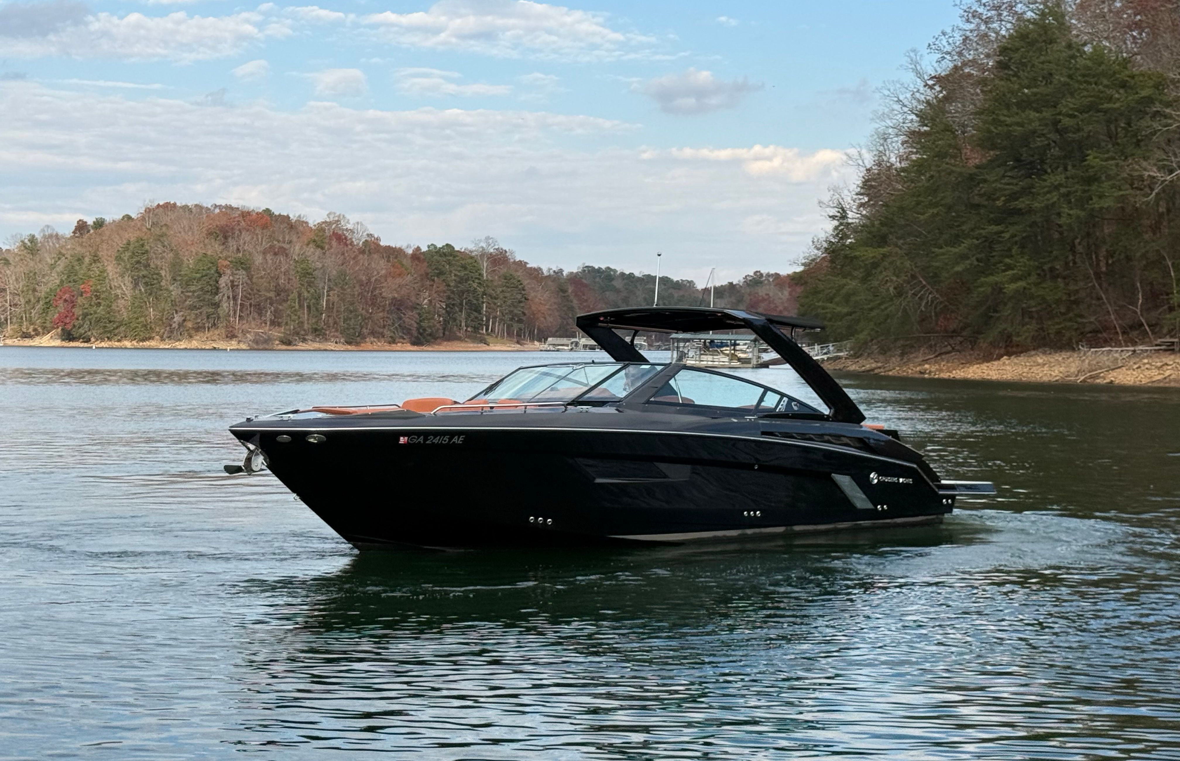 2022 Cruisers Yachts 338 CX SB Image Thumbnail #1