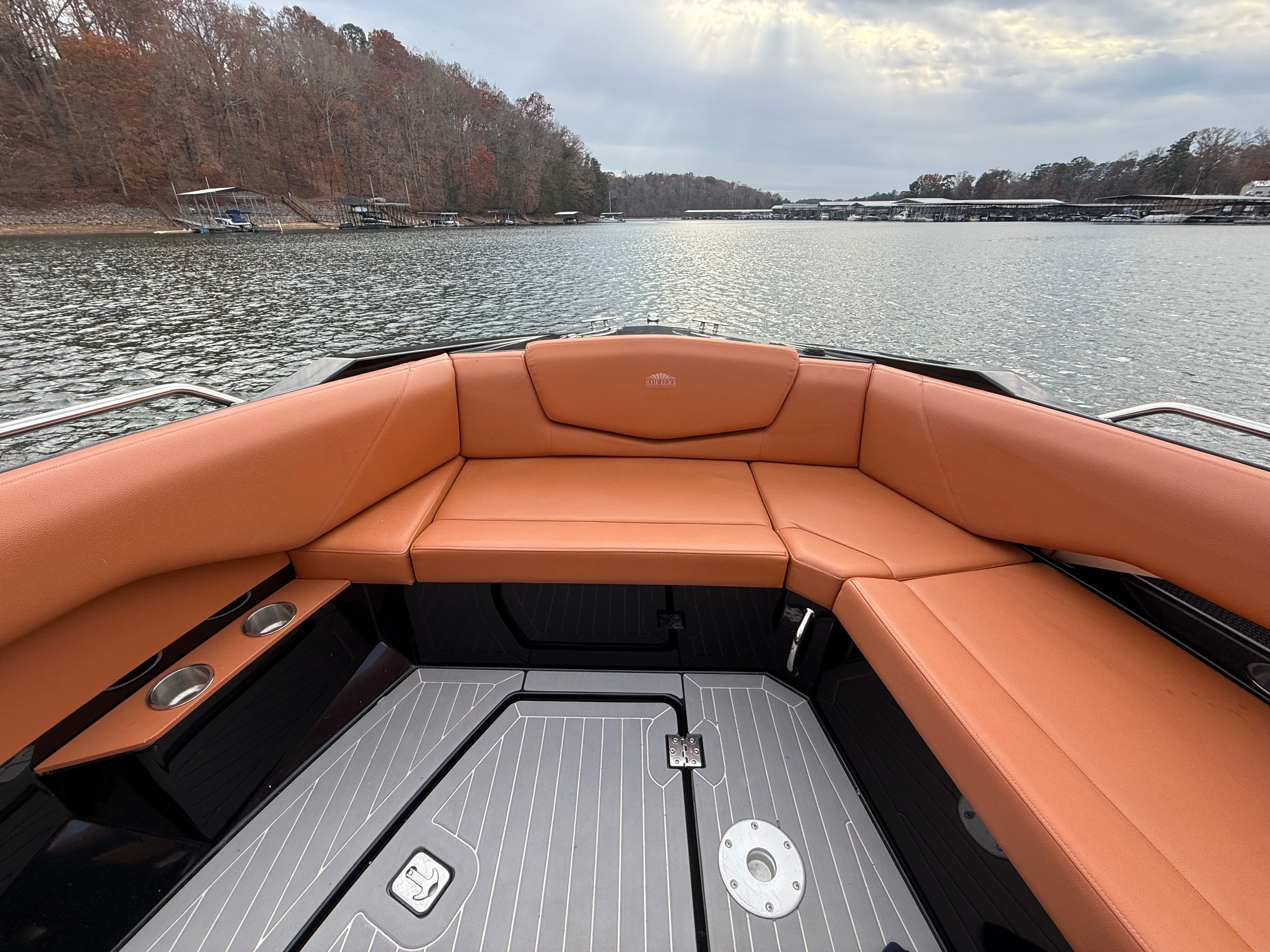 2022 Cruisers Yachts 338 CX SB Image Thumbnail #50