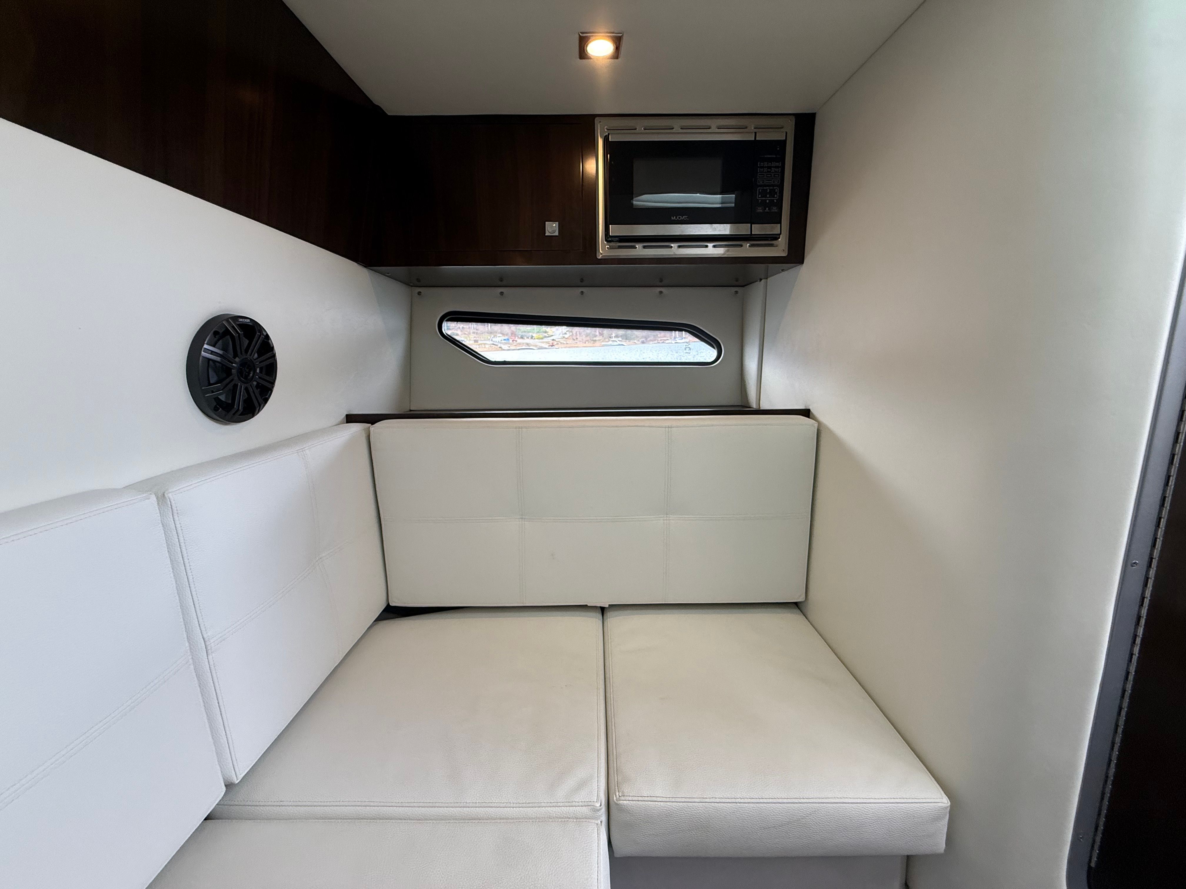 2022 Cruisers Yachts 338 CX SB Image Thumbnail #60