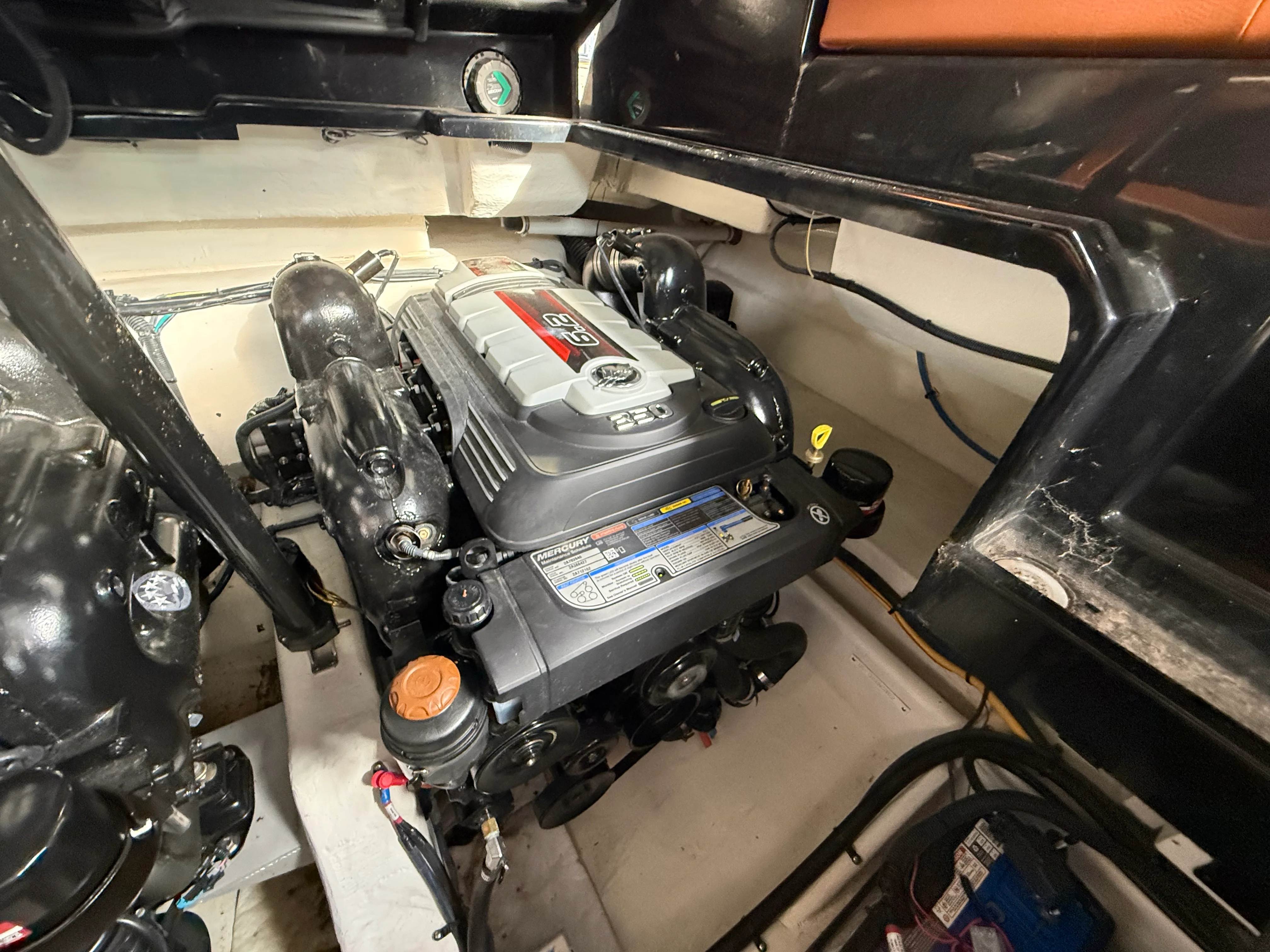 2022 Cruisers Yachts 338 CX SB Image Thumbnail #63