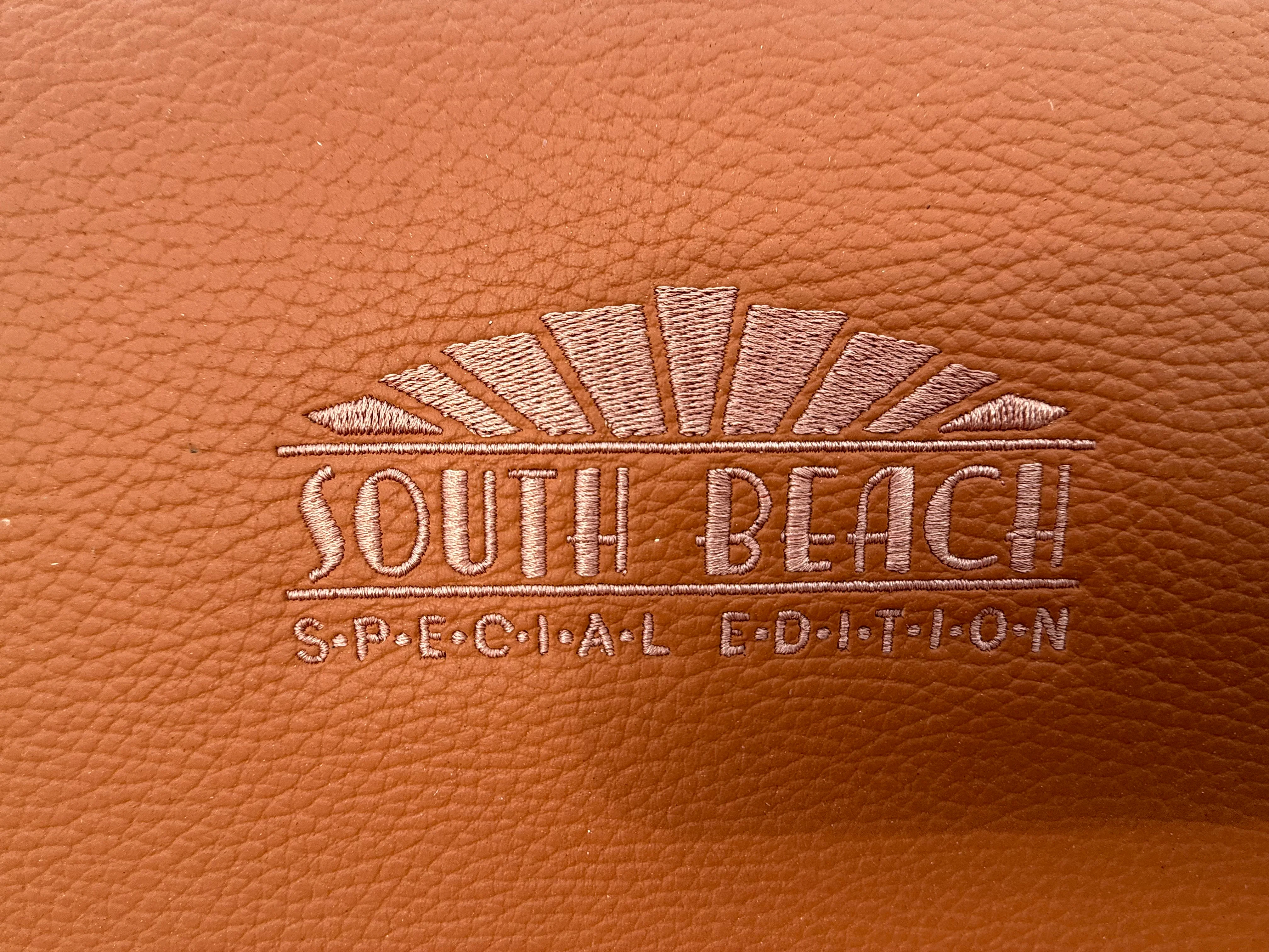 2022 Cruisers Yachts 338 CX SB Image Thumbnail #52